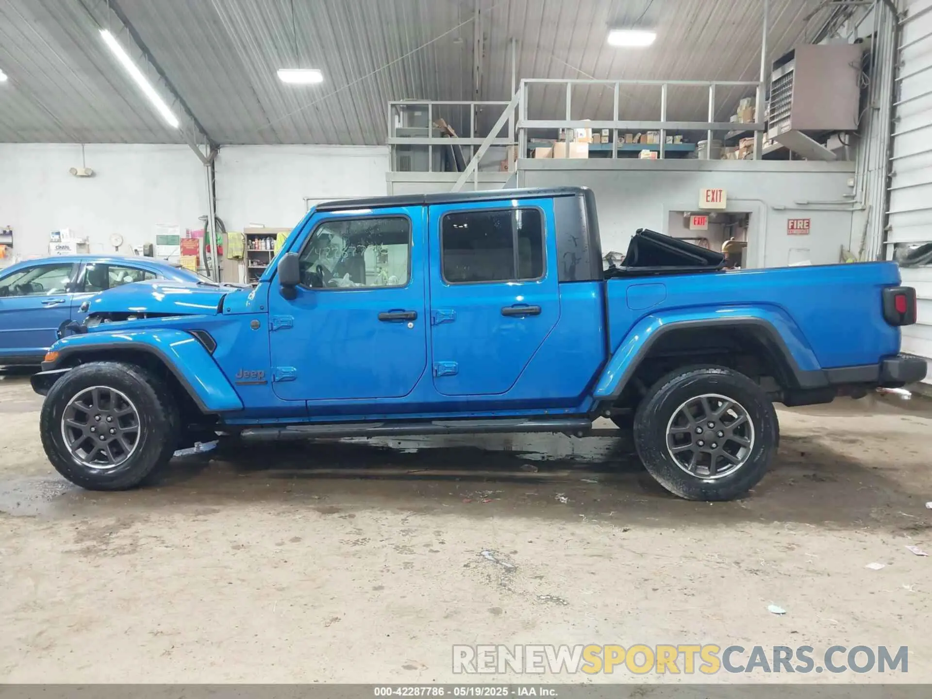 14 Photograph of a damaged car 1C6HJTAG6ML514251 JEEP GLADIATOR 2021