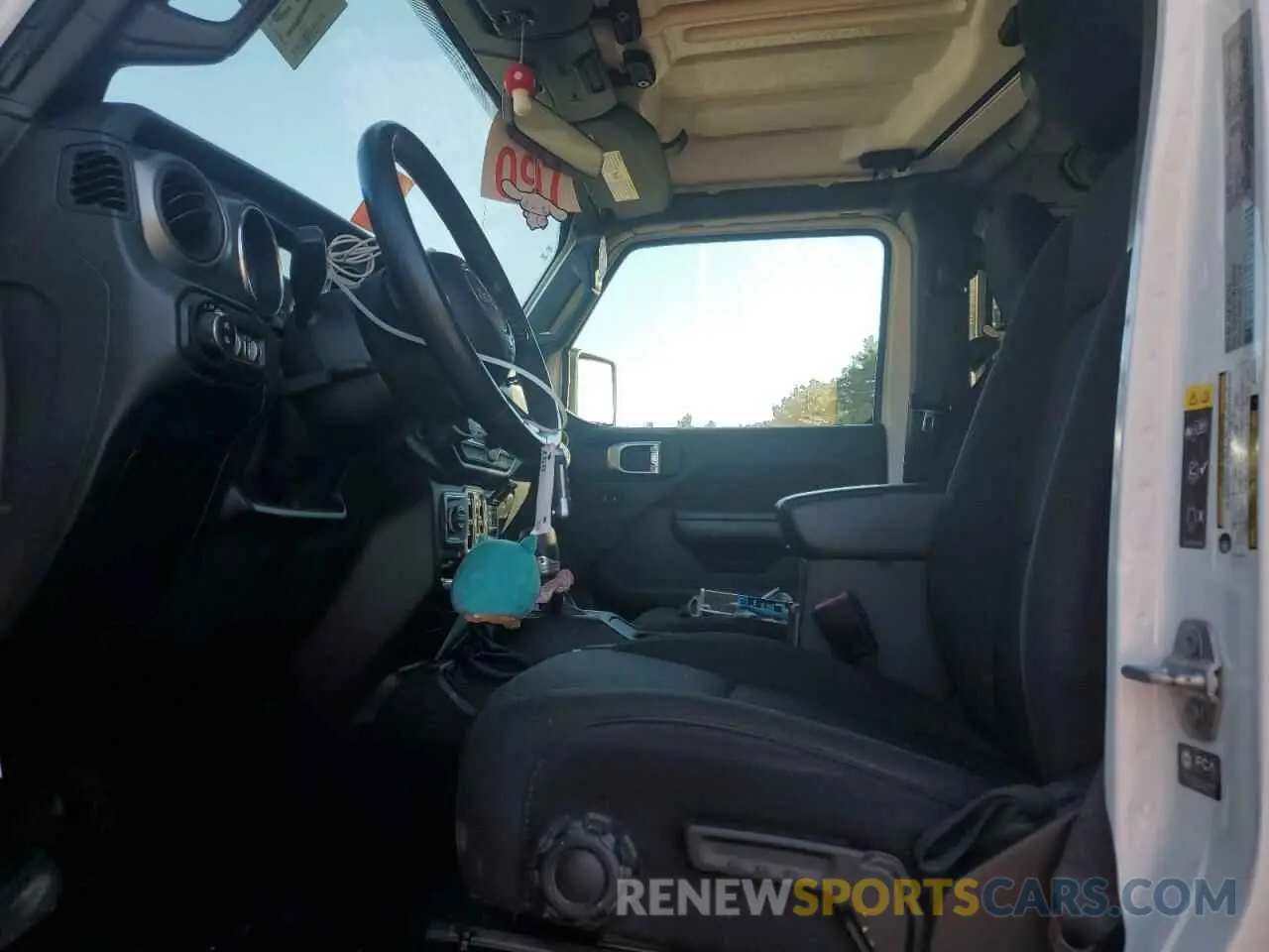 7 Photograph of a damaged car 1C6HJTAG7ML557920 JEEP GLADIATOR 2021