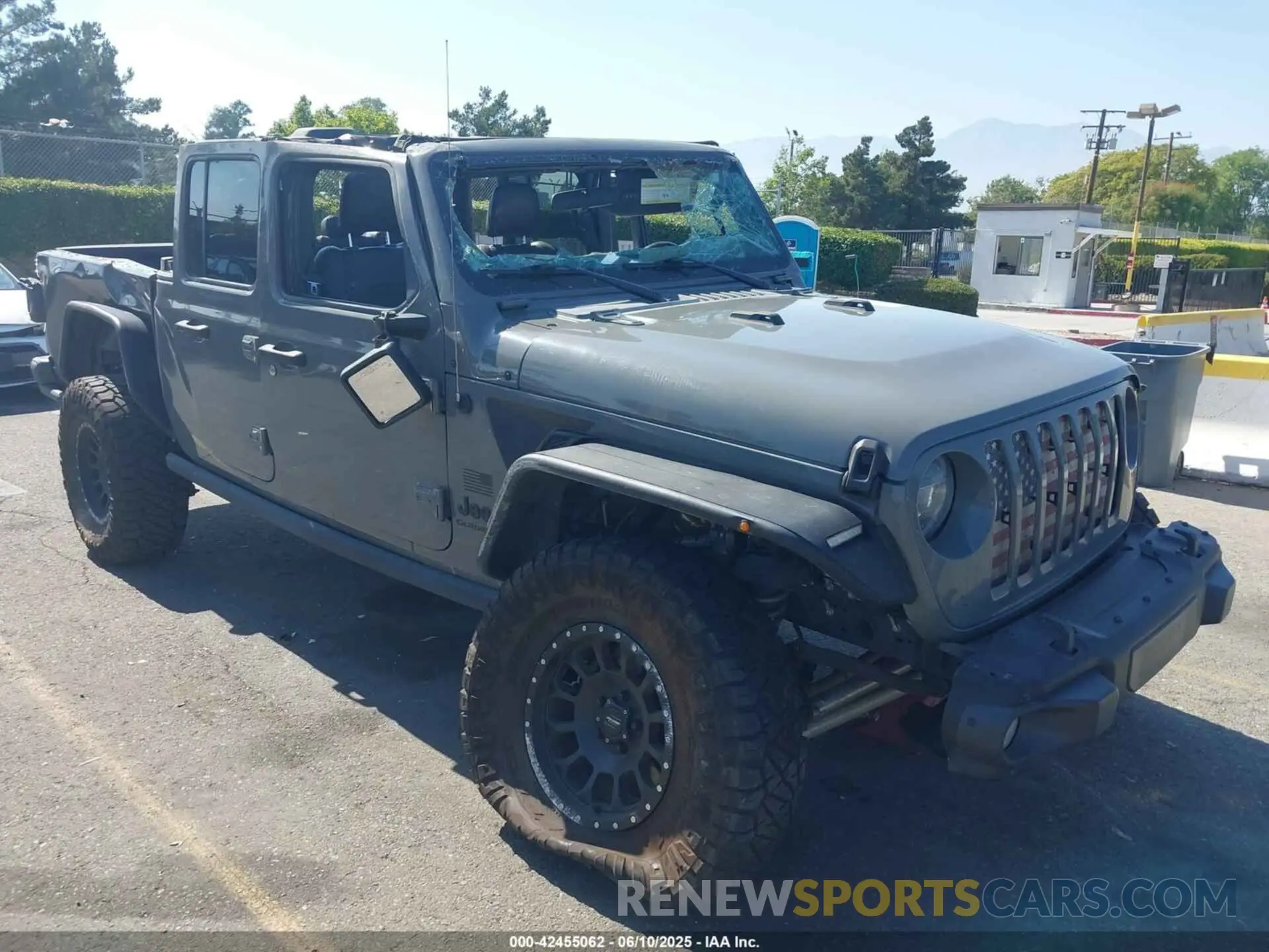 1 Фотография поврежденного автомобиля 1C6HJTAG7ML564981 JEEP GLADIATOR 2021