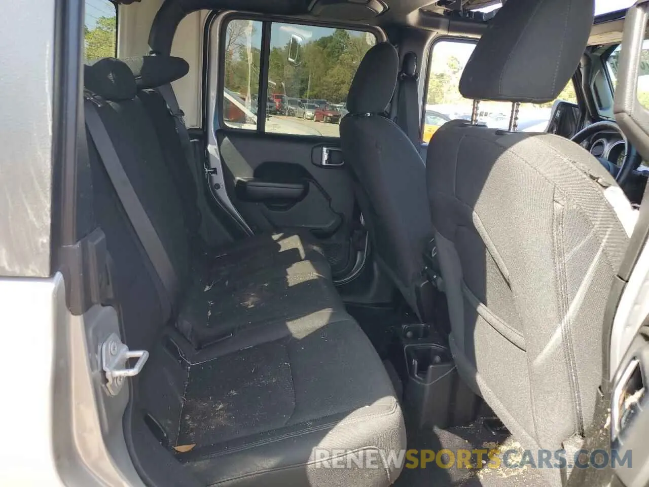 10 Photograph of a damaged car 1C6HJTAGXML513426 JEEP GLADIATOR 2021