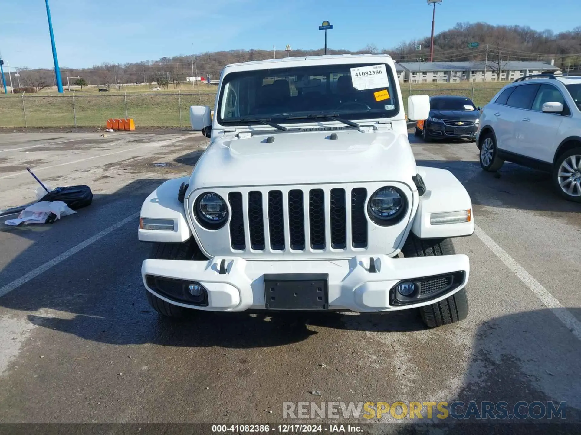 12 Photograph of a damaged car 1C6HJTFG0ML505876 JEEP GLADIATOR 2021