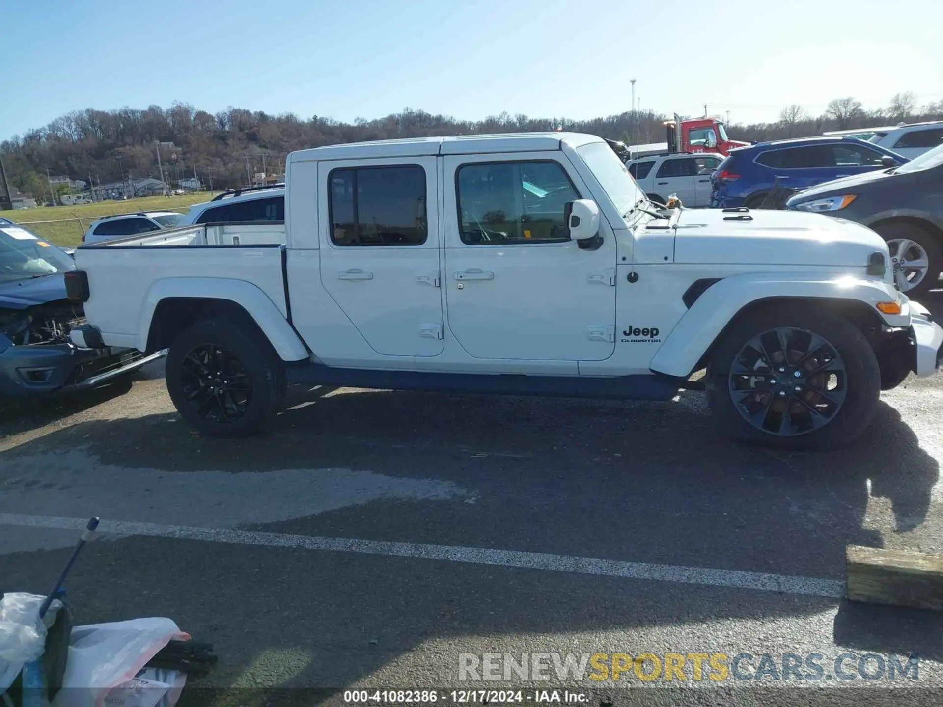 13 Photograph of a damaged car 1C6HJTFG0ML505876 JEEP GLADIATOR 2021