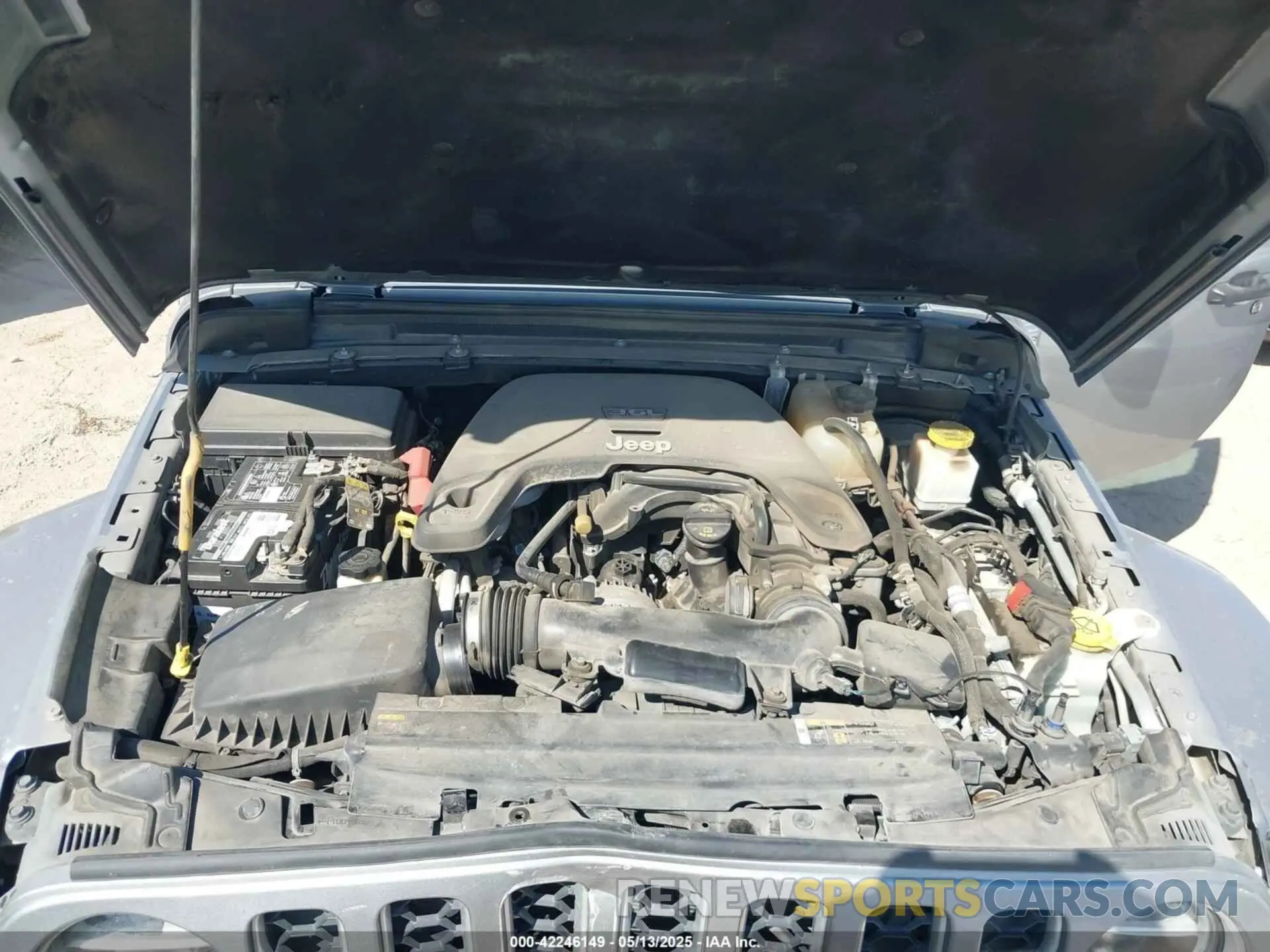 10 Photograph of a damaged car 1C6HJTFG3ML502910 JEEP GLADIATOR 2021