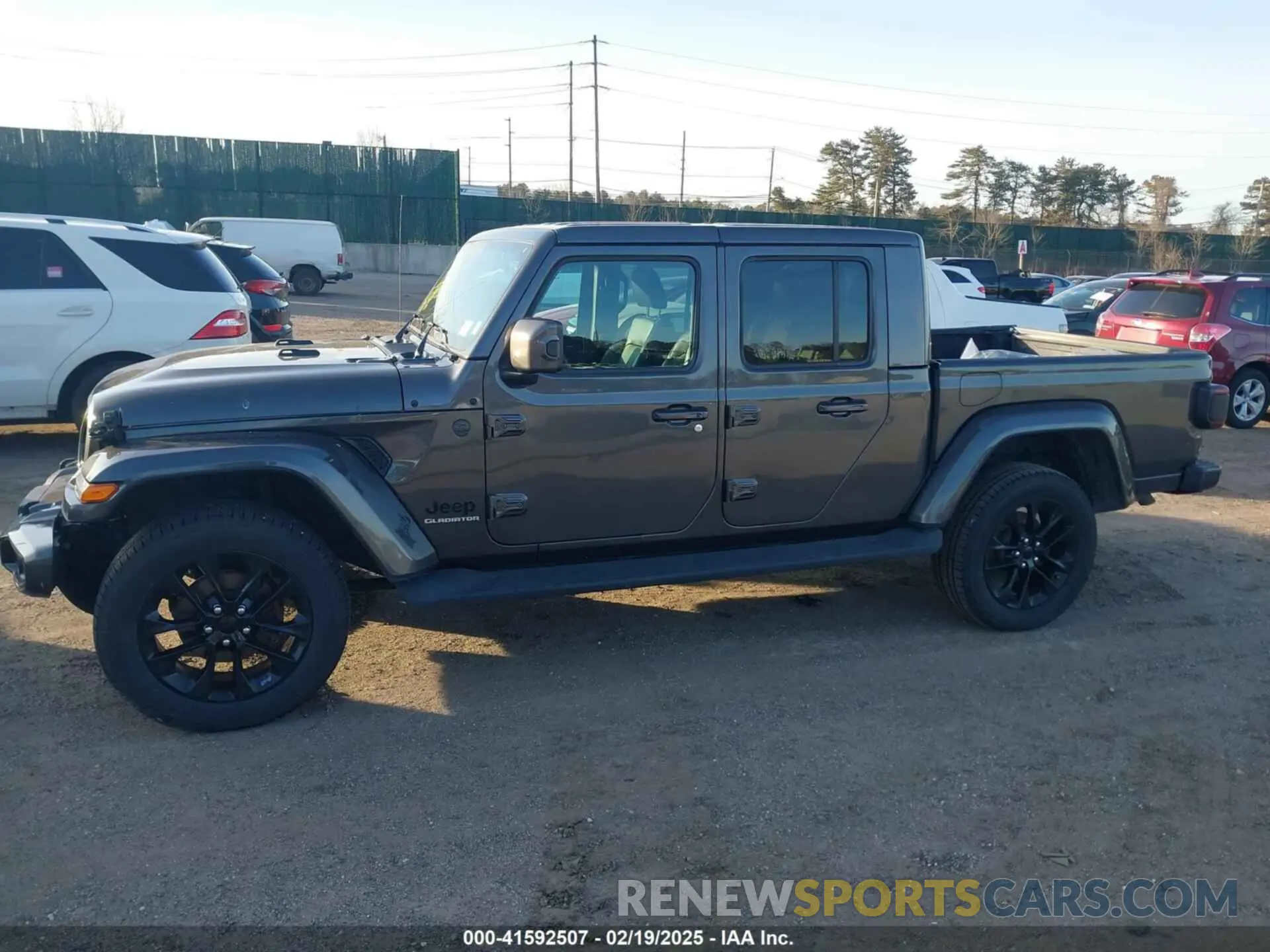 14 Photograph of a damaged car 1C6HJTFG3ML565828 JEEP GLADIATOR 2021