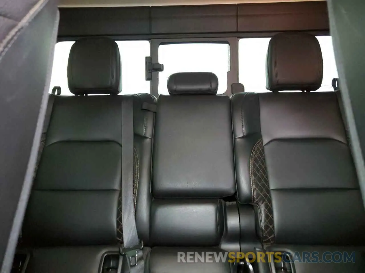 10 Photograph of a damaged car 1C6HJTFGXML553725 JEEP GLADIATOR 2021