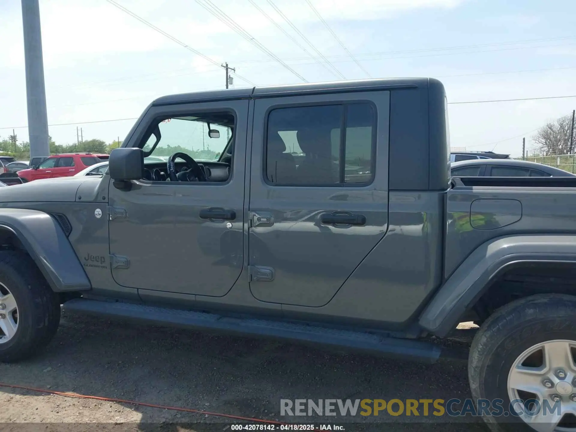 13 Photograph of a damaged car 1C6JJTAG9ML538769 JEEP GLADIATOR 2021