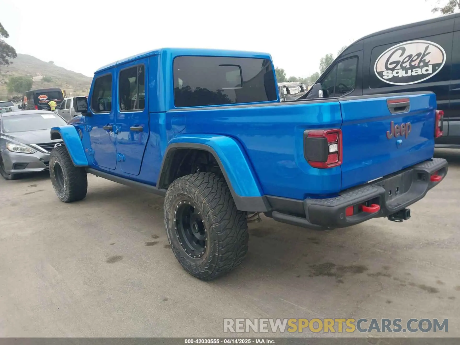 3 Фотография поврежденного автомобиля 1C6JJTBG1ML556357 JEEP GLADIATOR 2021
