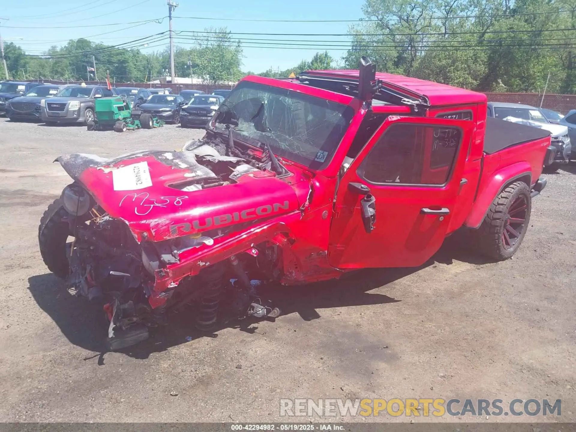 2 Photograph of a damaged car 1C6JJTBG4ML538371 JEEP GLADIATOR 2021