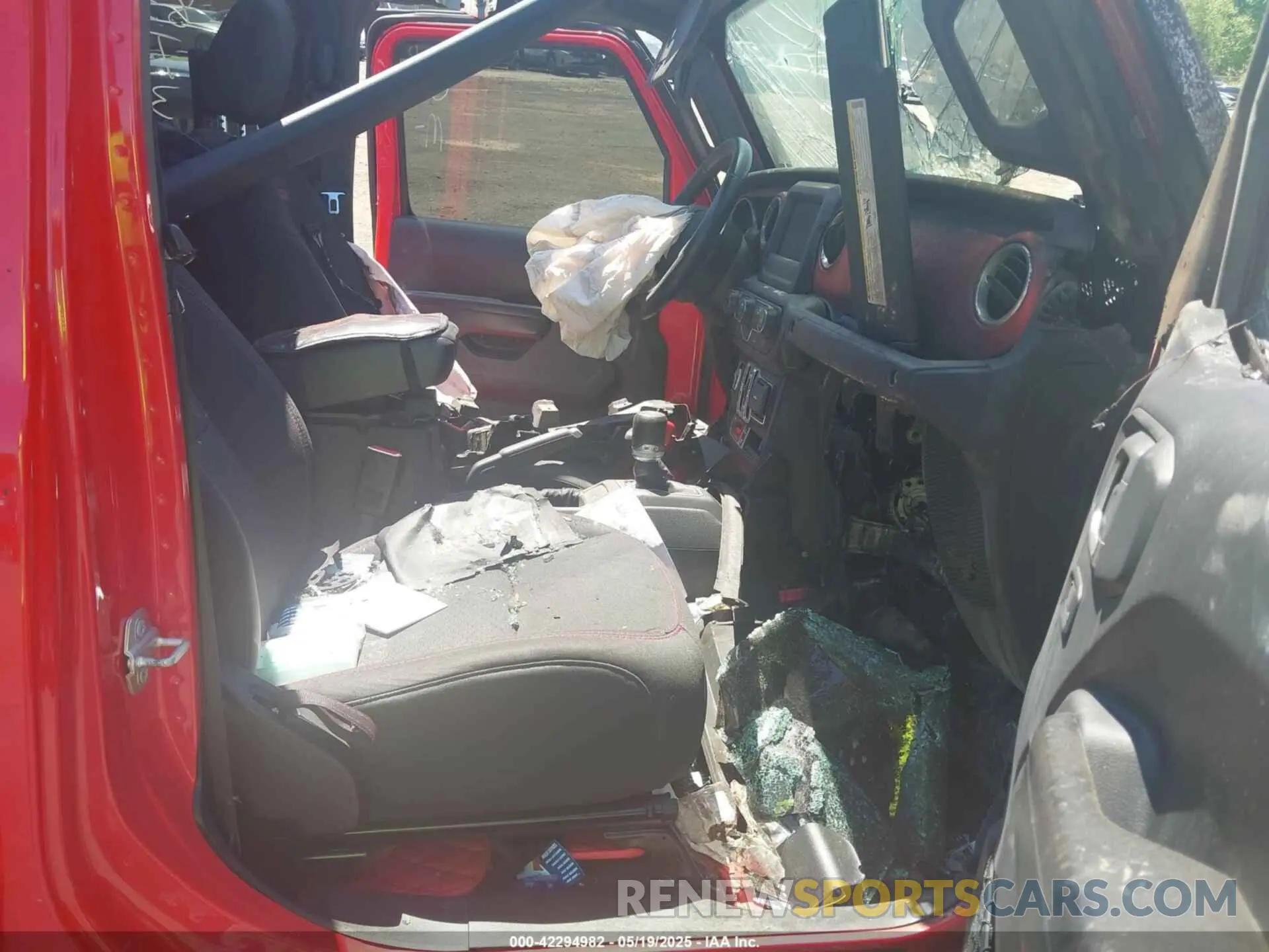 5 Photograph of a damaged car 1C6JJTBG4ML538371 JEEP GLADIATOR 2021