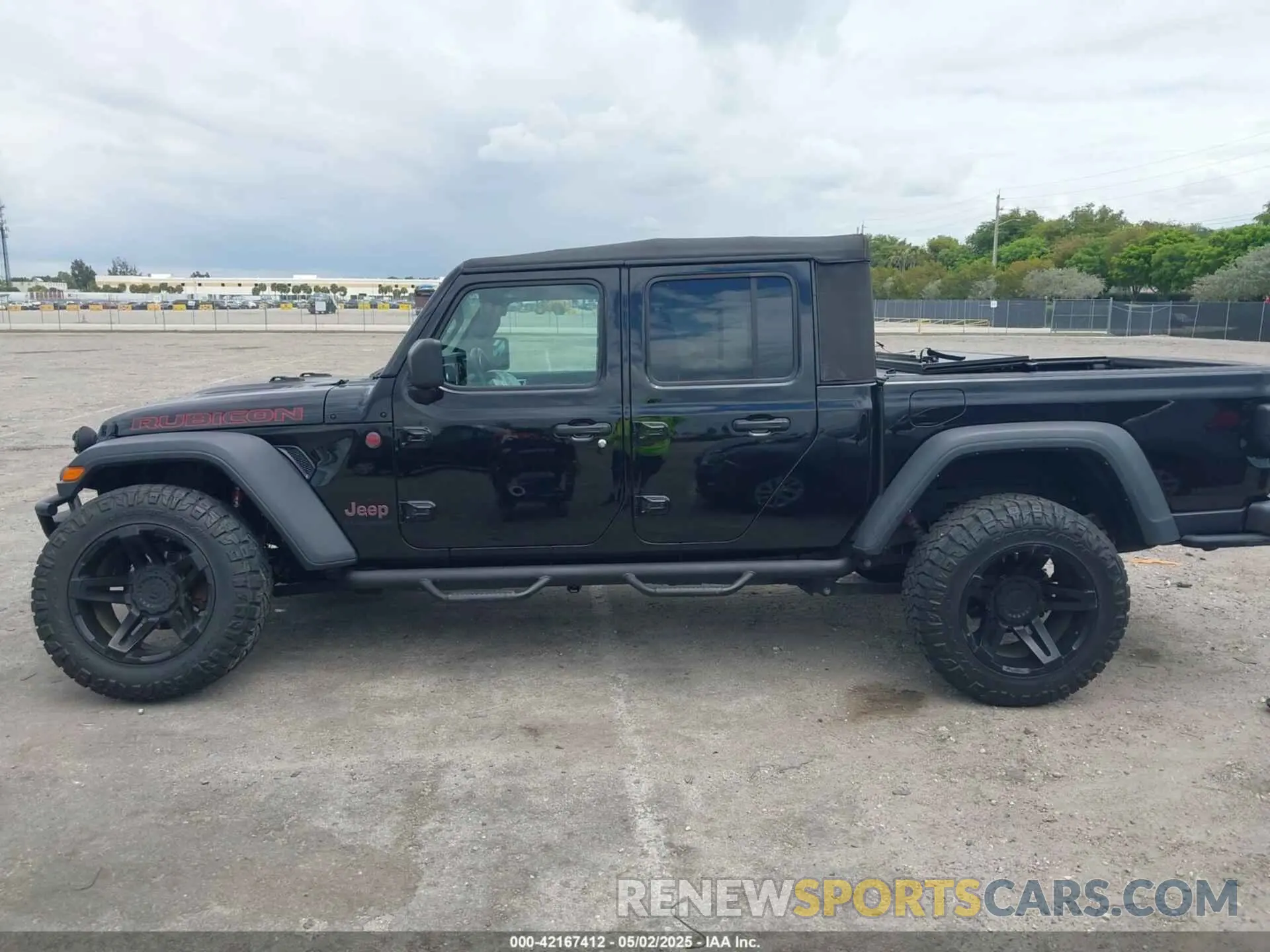 14 Photograph of a damaged car 1C6JJTBG6ML622904 JEEP GLADIATOR 2021