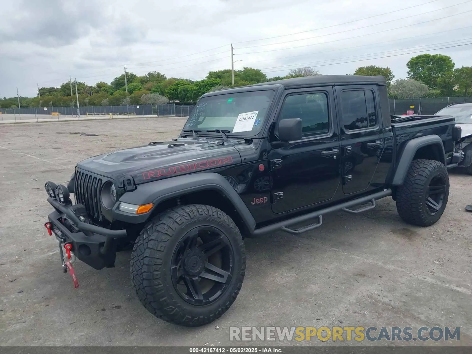 2 Photograph of a damaged car 1C6JJTBG6ML622904 JEEP GLADIATOR 2021