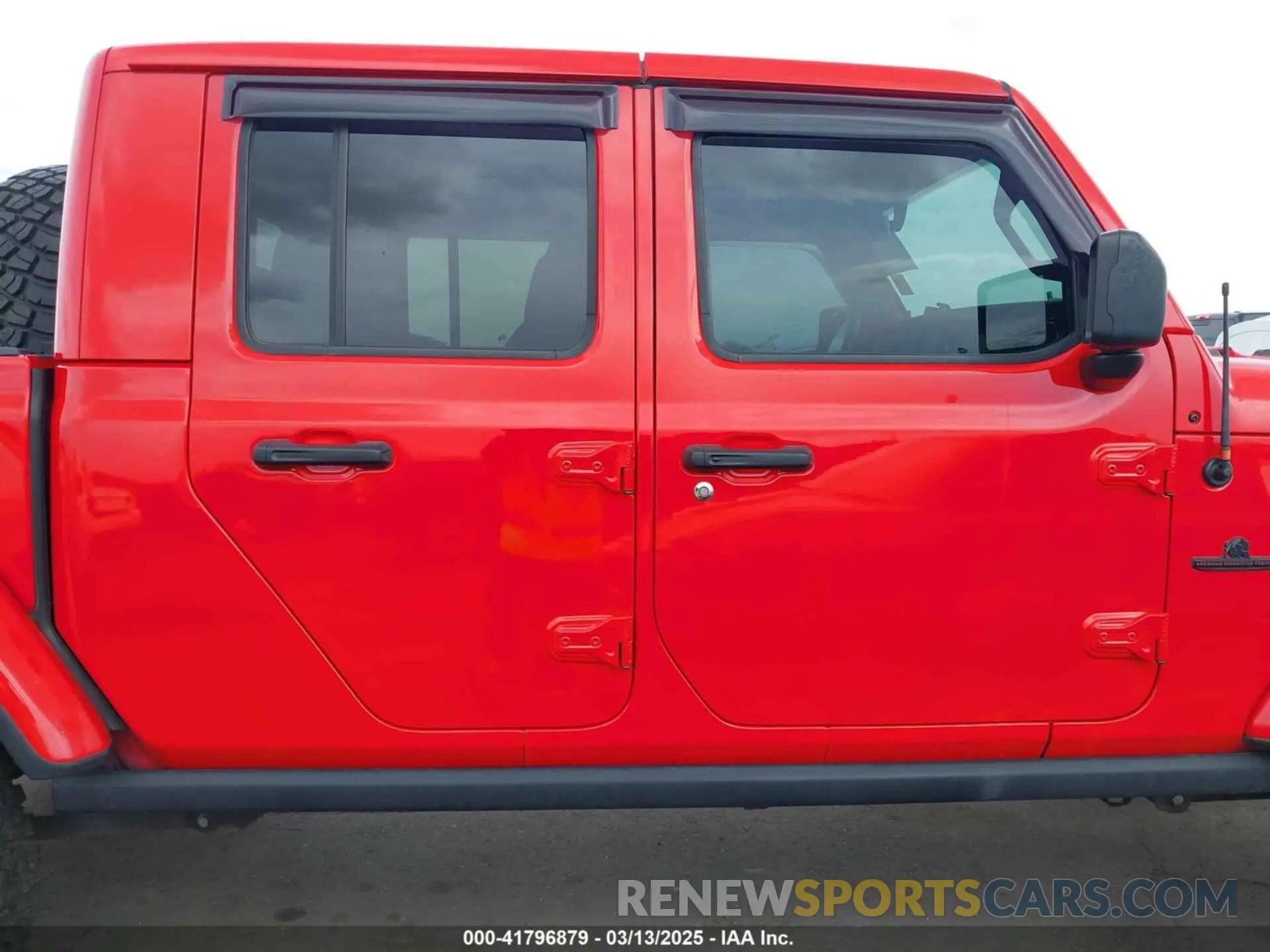 14 Фотография поврежденного автомобиля 1C6JJTBG8ML561779 JEEP GLADIATOR 2021