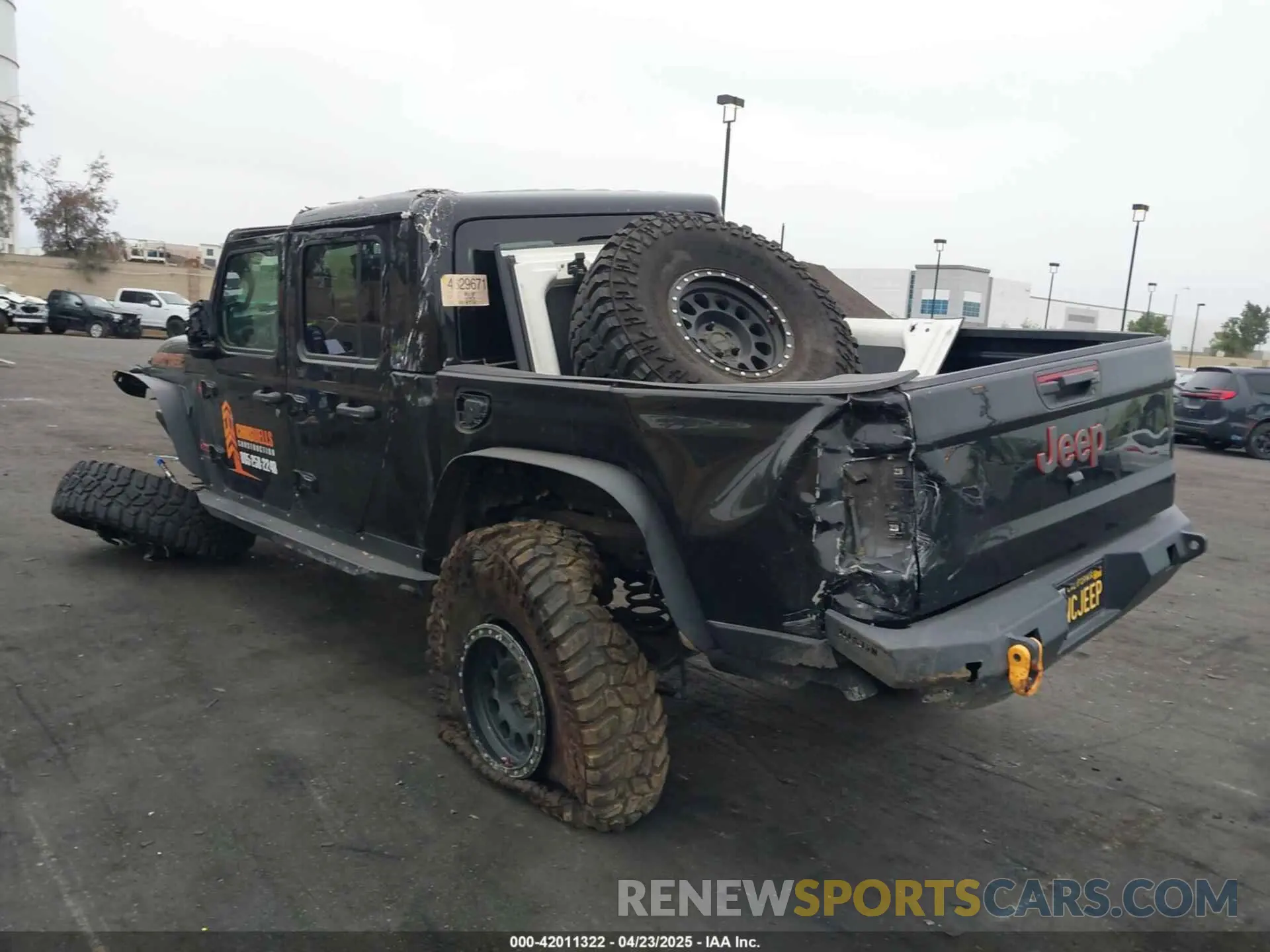 3 Photograph of a damaged car 1C6JJTEG7ML522371 JEEP GLADIATOR 2021
