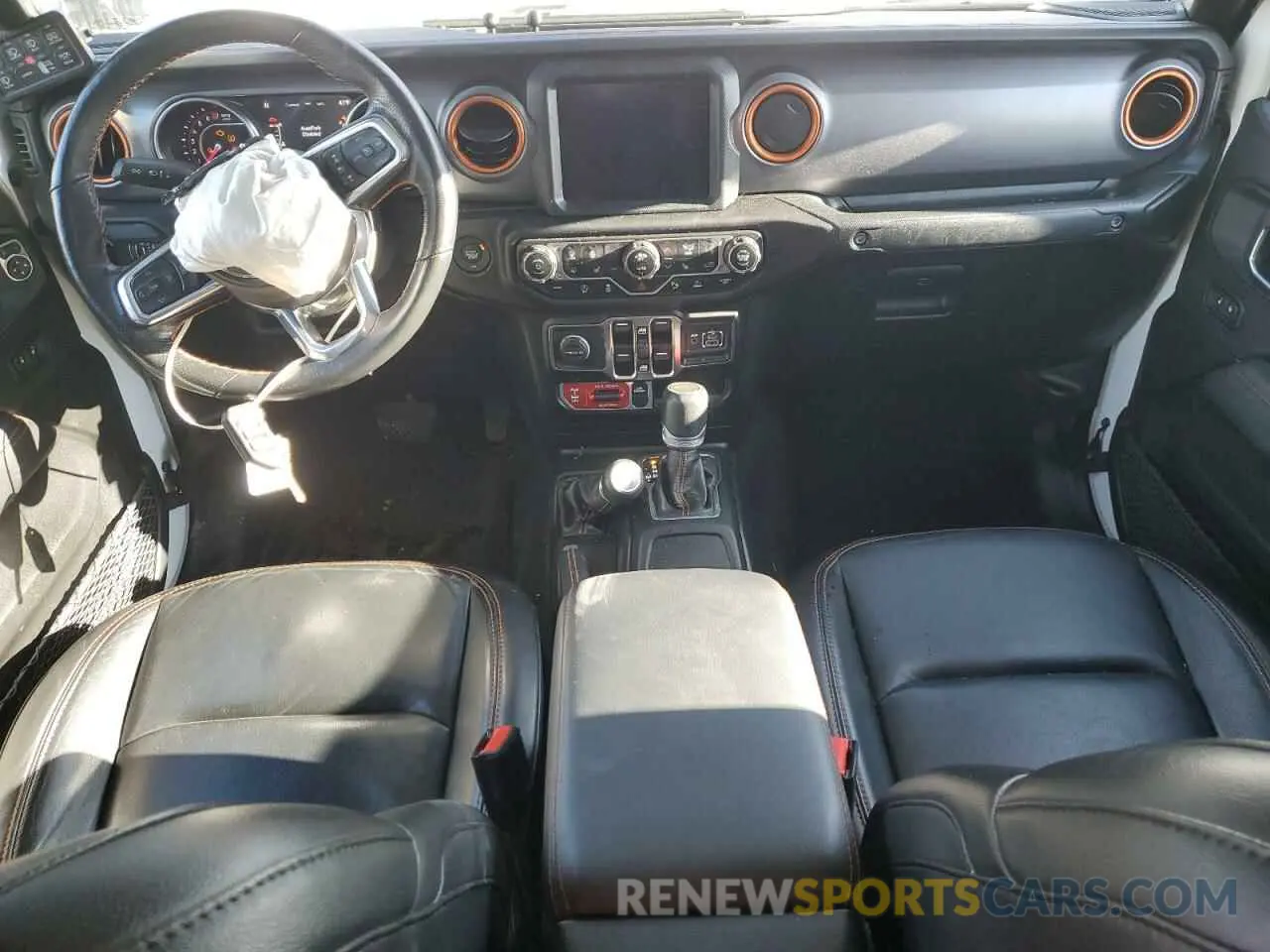 8 Photograph of a damaged car 1C6JJTEG7ML581050 JEEP GLADIATOR 2021
