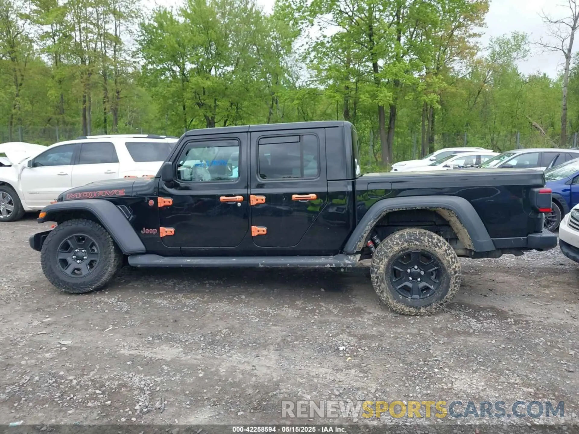 14 Photograph of a damaged car 1C6JJTEG9ML530066 JEEP GLADIATOR 2021