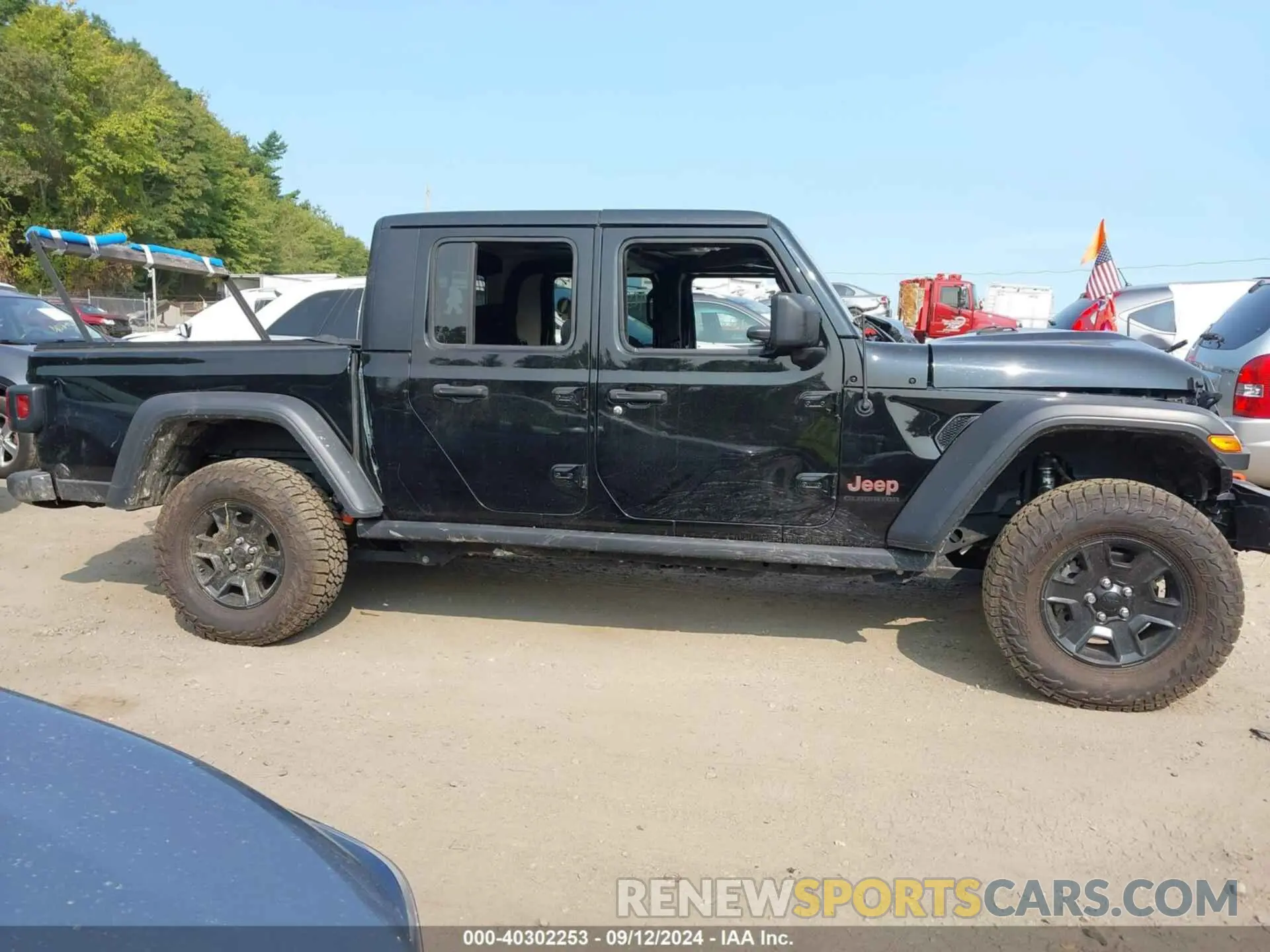 13 Photograph of a damaged car 1C6JJTEG9ML605638 JEEP GLADIATOR 2021