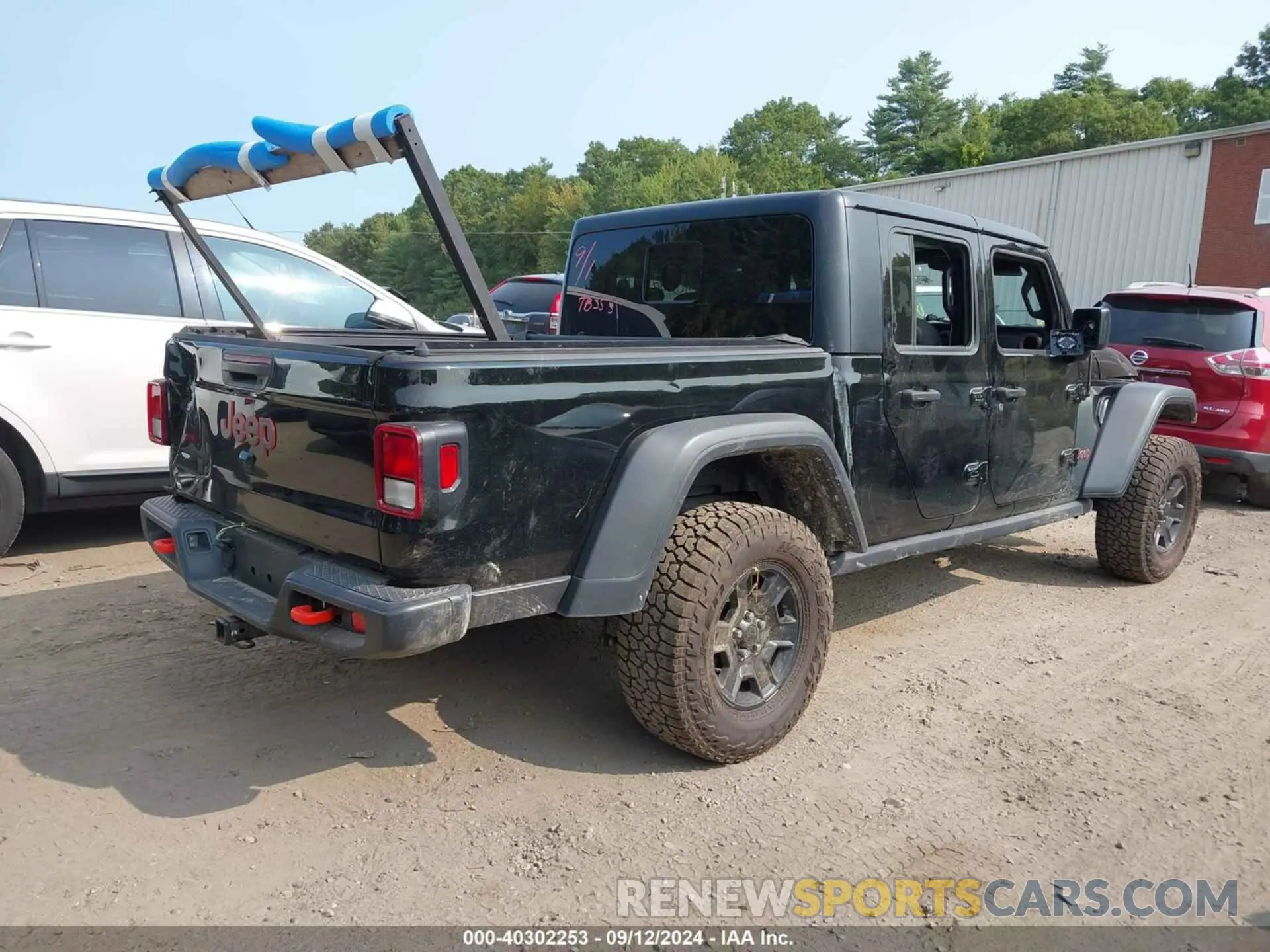 4 Photograph of a damaged car 1C6JJTEG9ML605638 JEEP GLADIATOR 2021