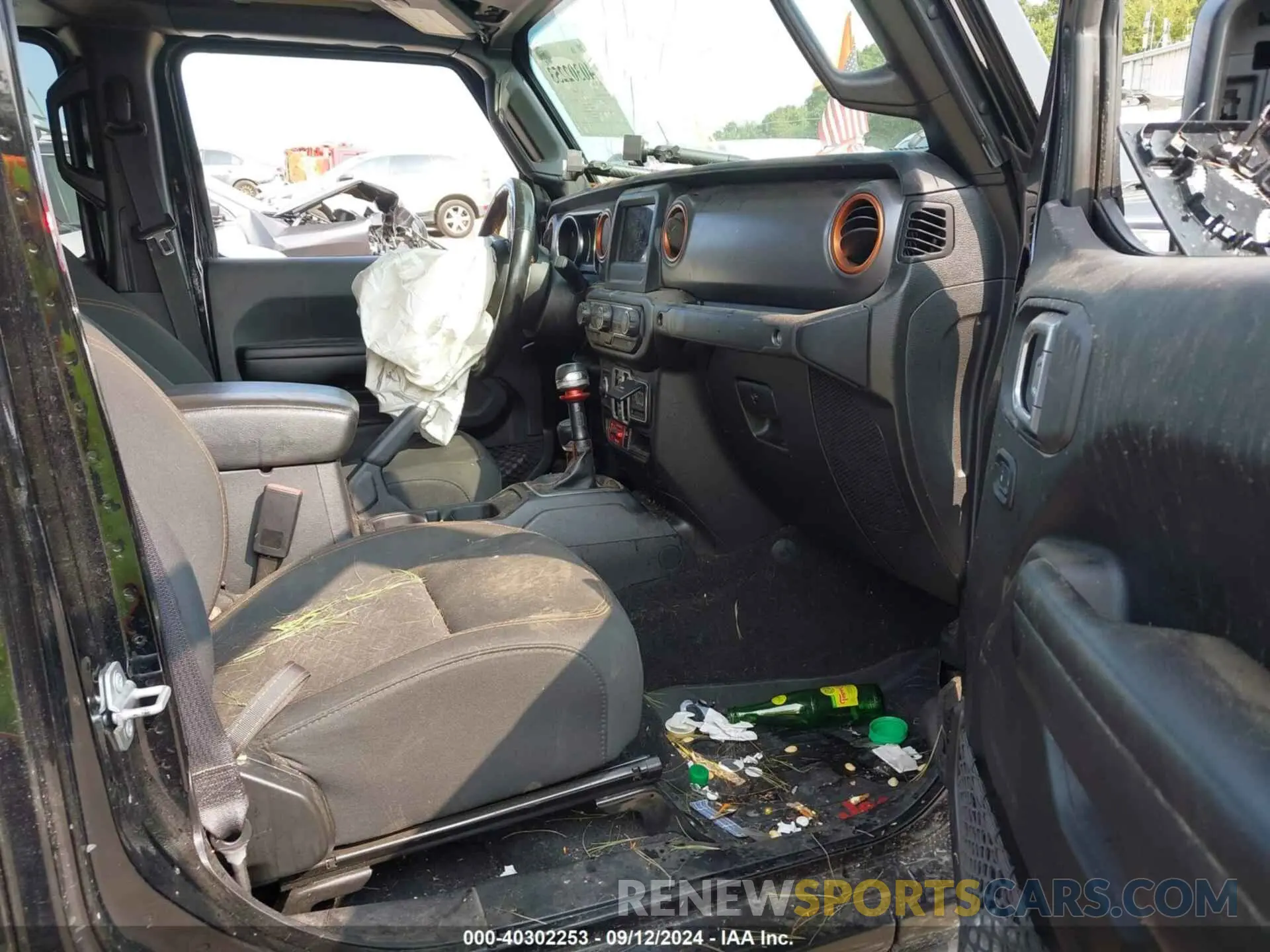 5 Photograph of a damaged car 1C6JJTEG9ML605638 JEEP GLADIATOR 2021