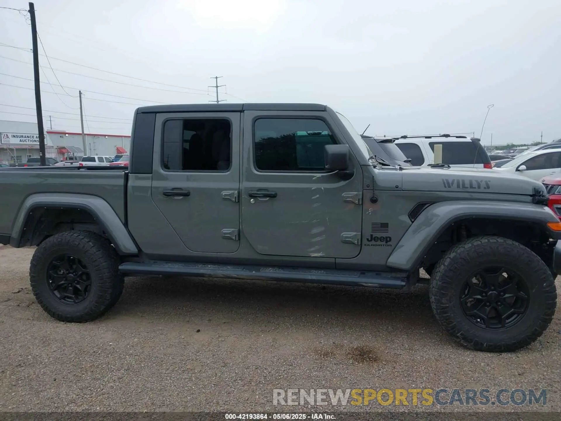 13 Photograph of a damaged car 1C6HJTAG2NL176011 JEEP GLADIATOR 2022