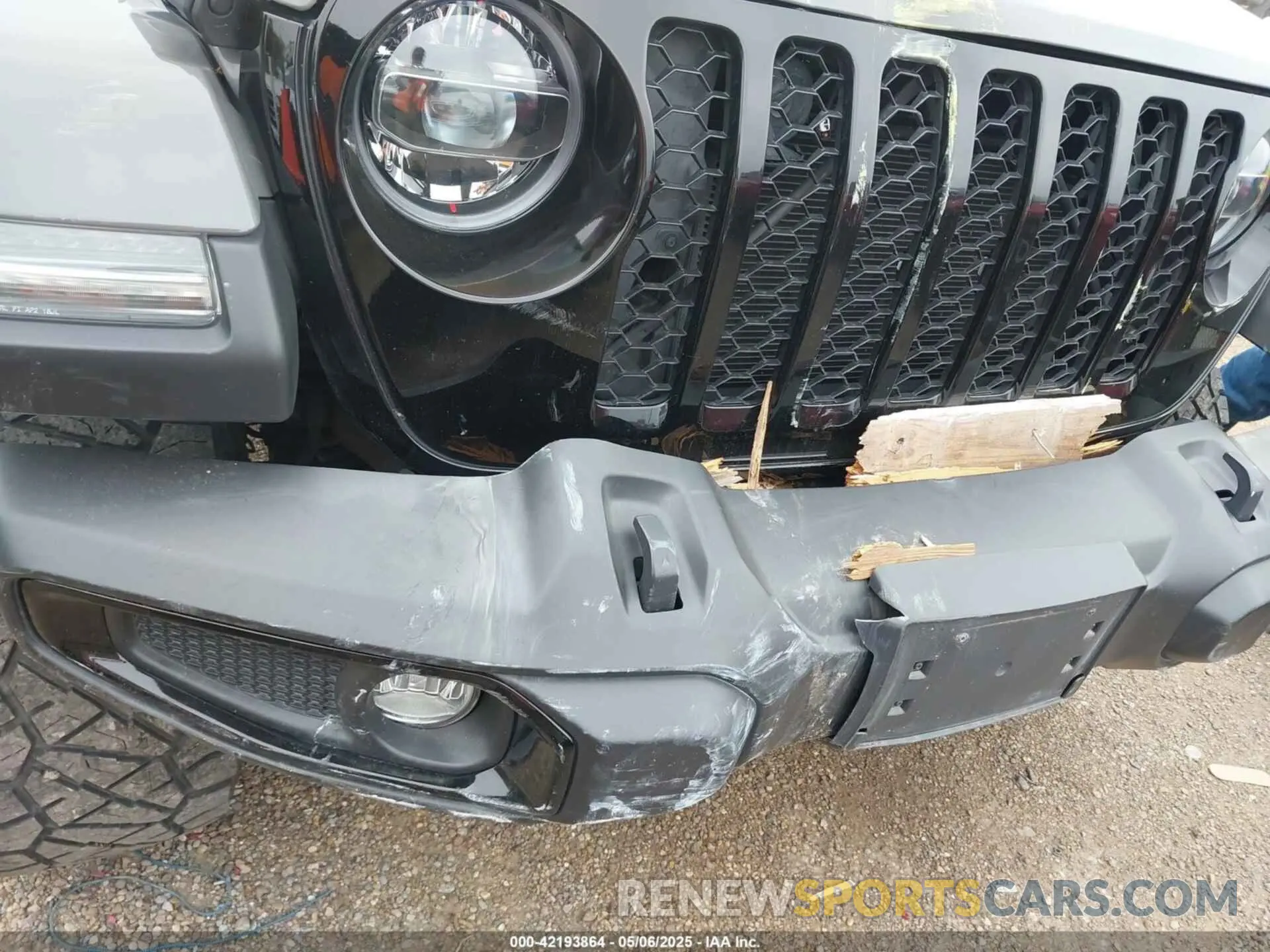 19 Photograph of a damaged car 1C6HJTAG2NL176011 JEEP GLADIATOR 2022