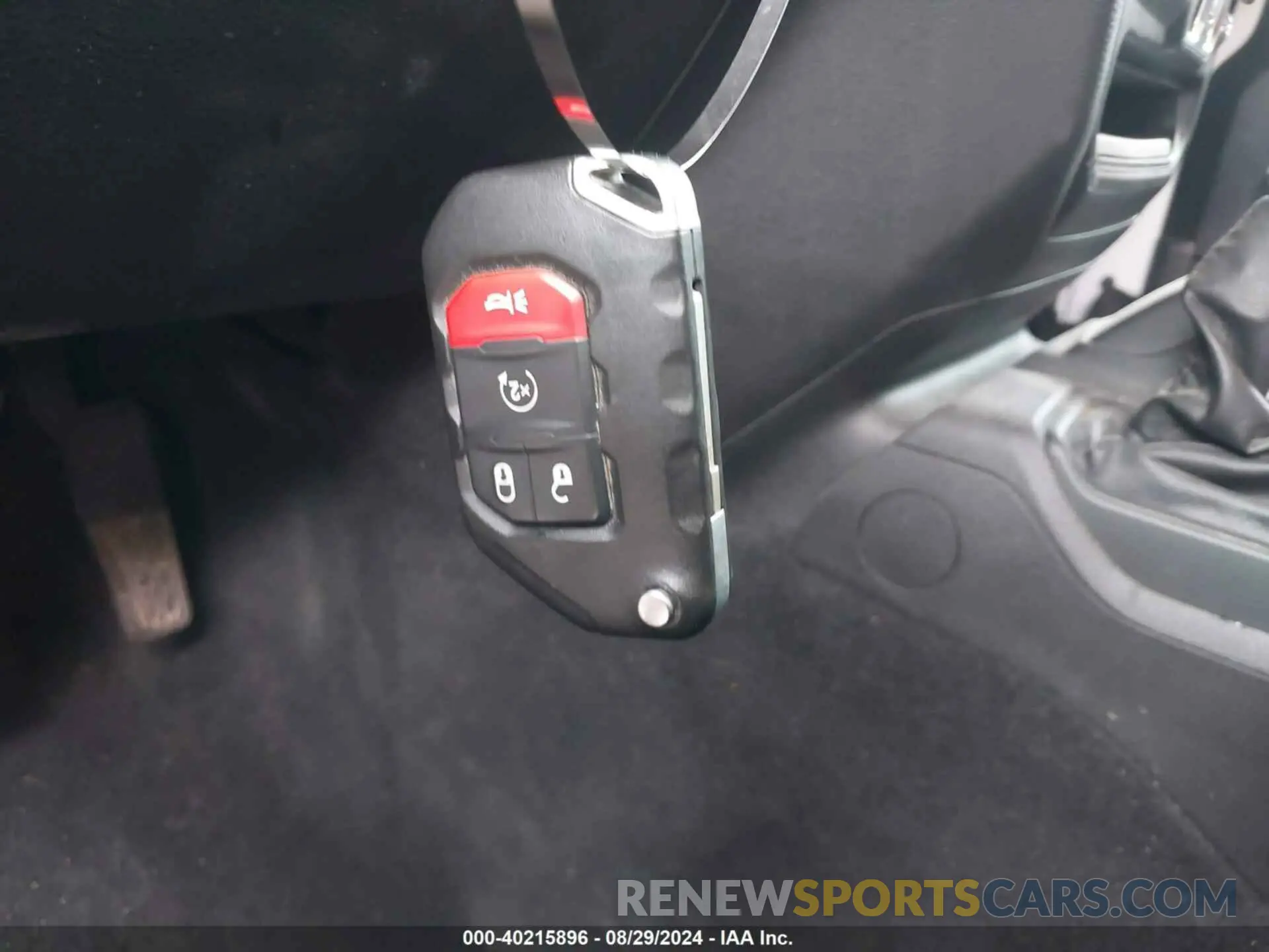11 Photograph of a damaged car 1C6HJTAG3NL151845 JEEP GLADIATOR 2022