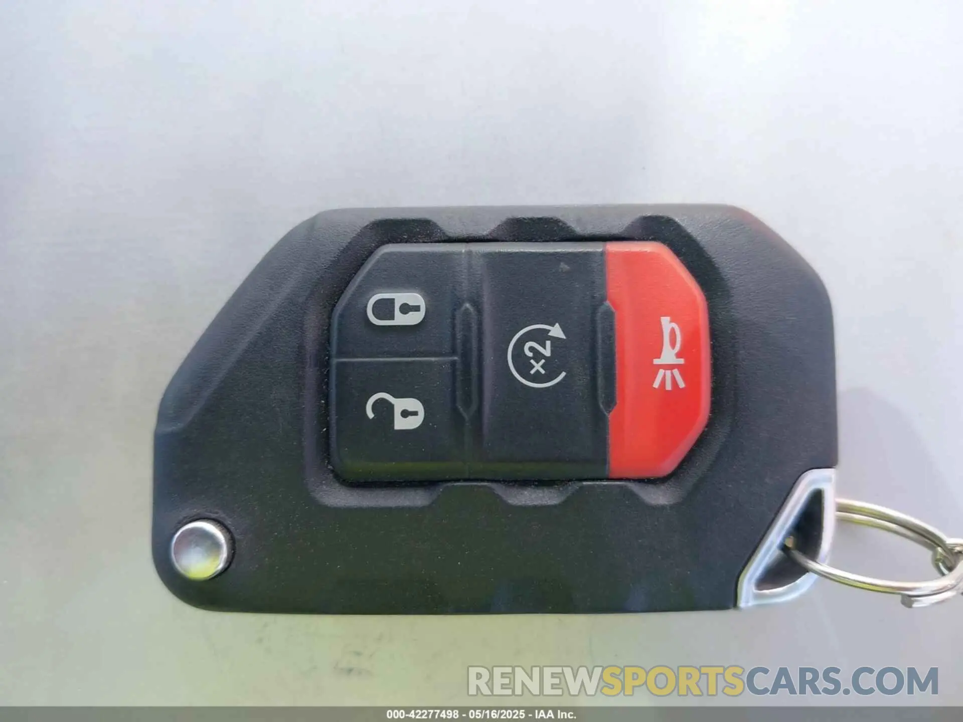 11 Photograph of a damaged car 1C6HJTAG5NL122301 JEEP GLADIATOR 2022