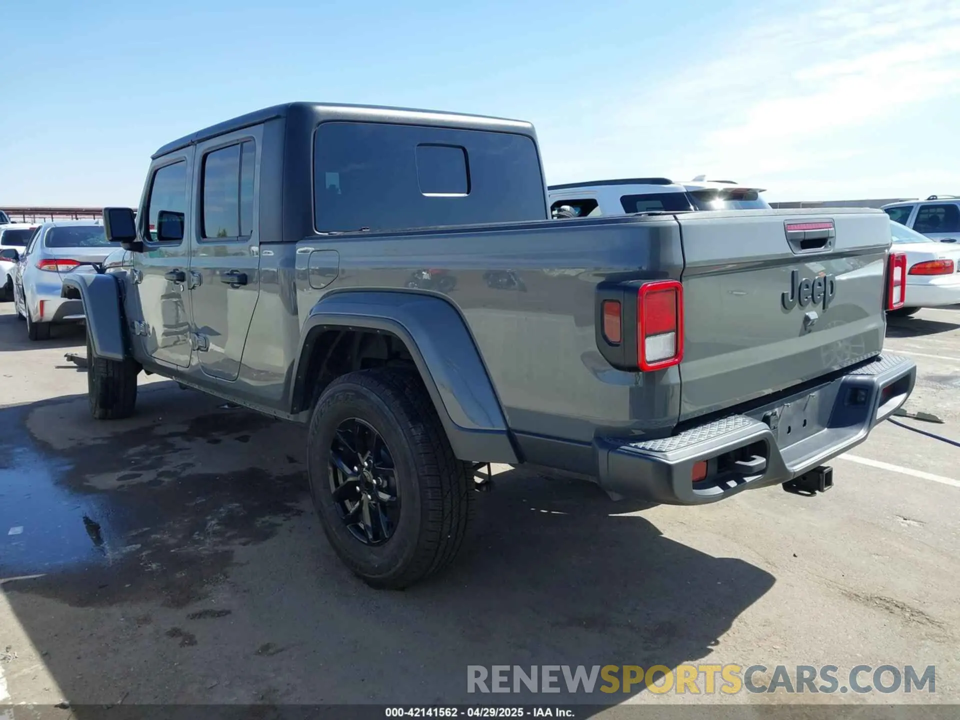 3 Photograph of a damaged car 1C6HJTAG5NL132990 JEEP GLADIATOR 2022