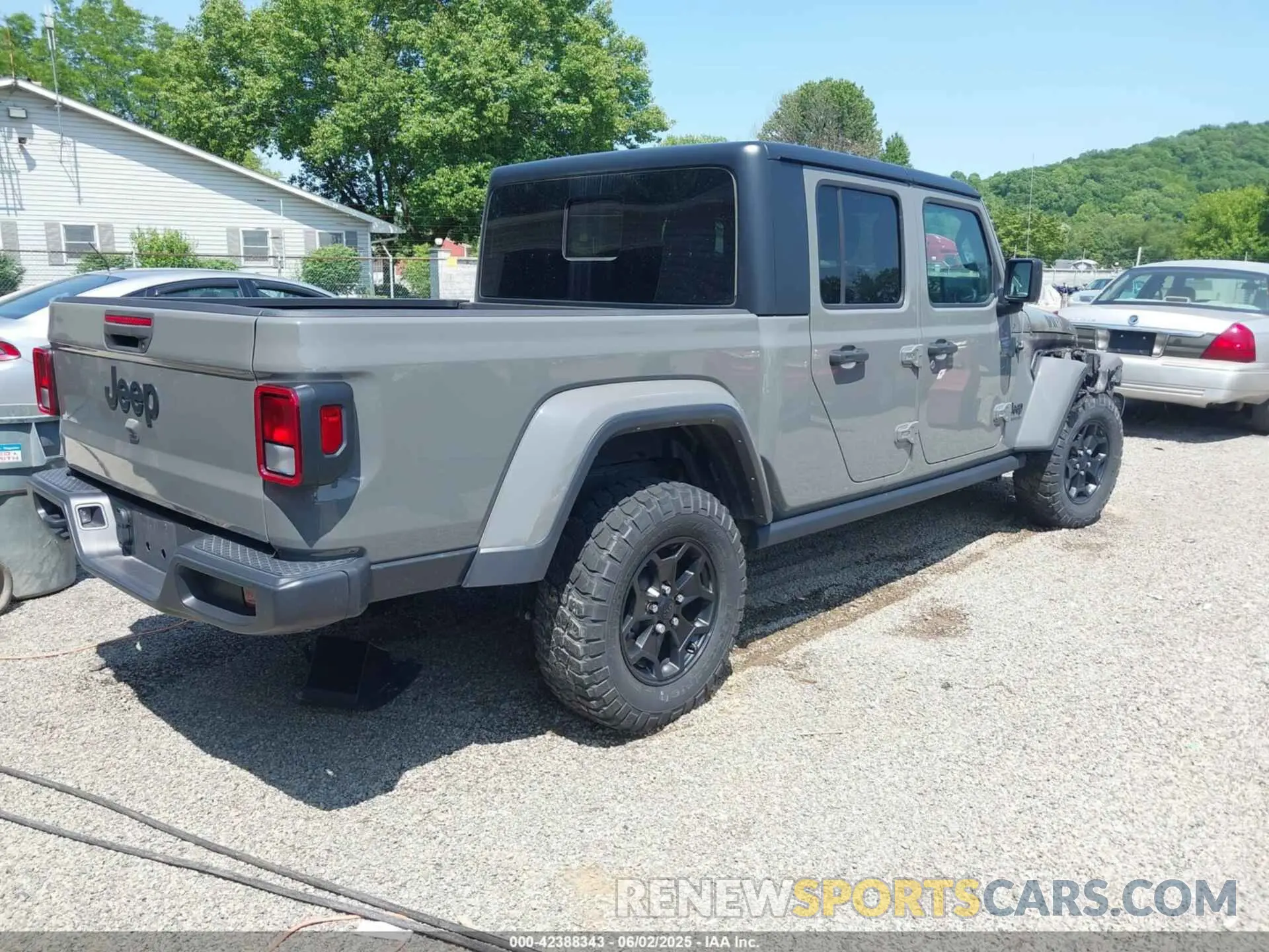 4 Photograph of a damaged car 1C6HJTAG5NL174916 JEEP GLADIATOR 2022