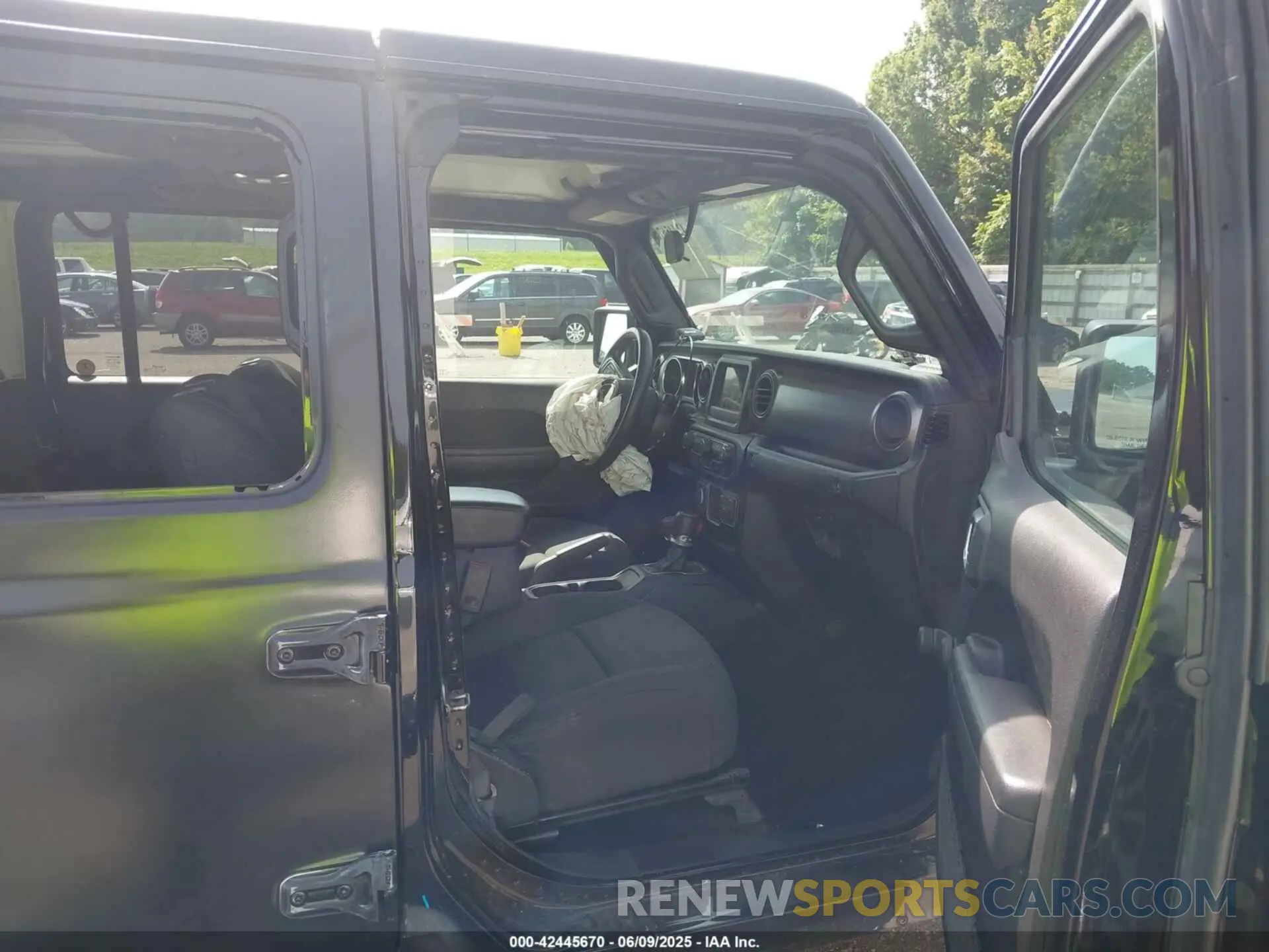 5 Photograph of a damaged car 1C6HJTAGXNL177374 JEEP GLADIATOR 2022