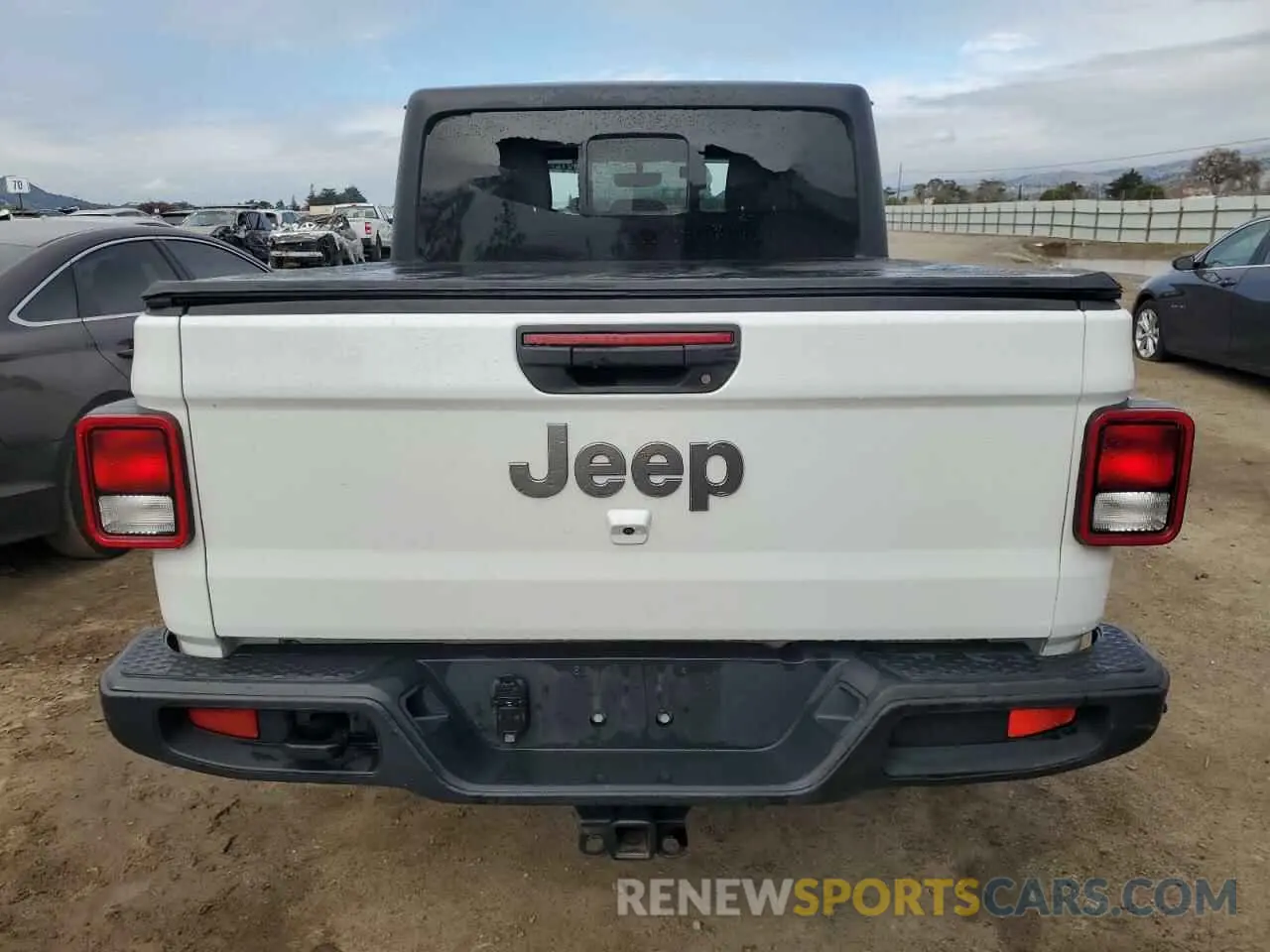 6 Photograph of a damaged car 1C6HJTFG2NL103018 JEEP GLADIATOR 2022