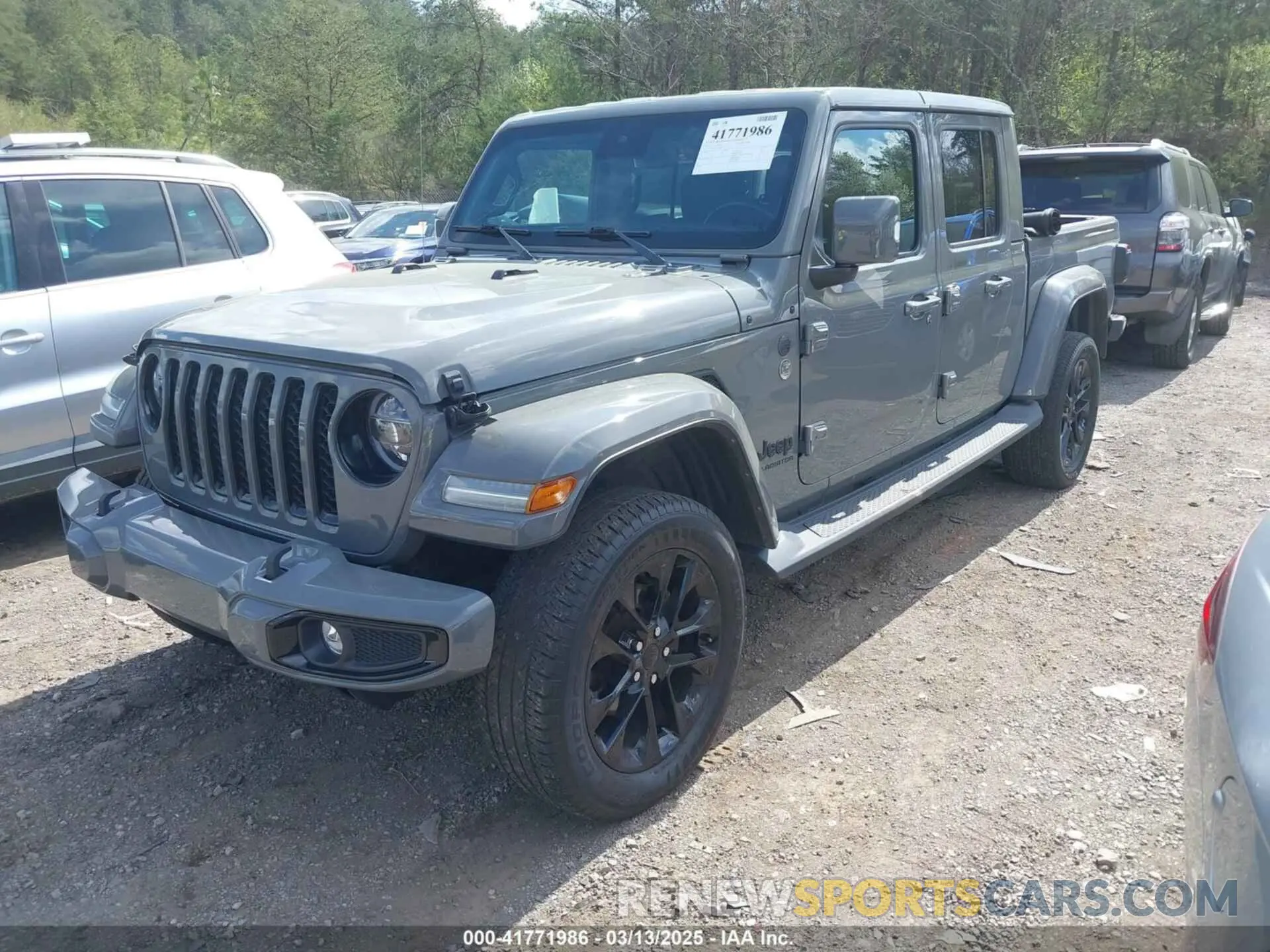 2 Photograph of a damaged car 1C6HJTFG5NL114661 JEEP GLADIATOR 2022