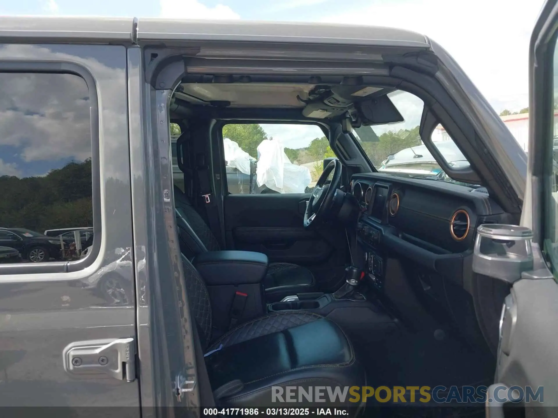 5 Photograph of a damaged car 1C6HJTFG5NL114661 JEEP GLADIATOR 2022