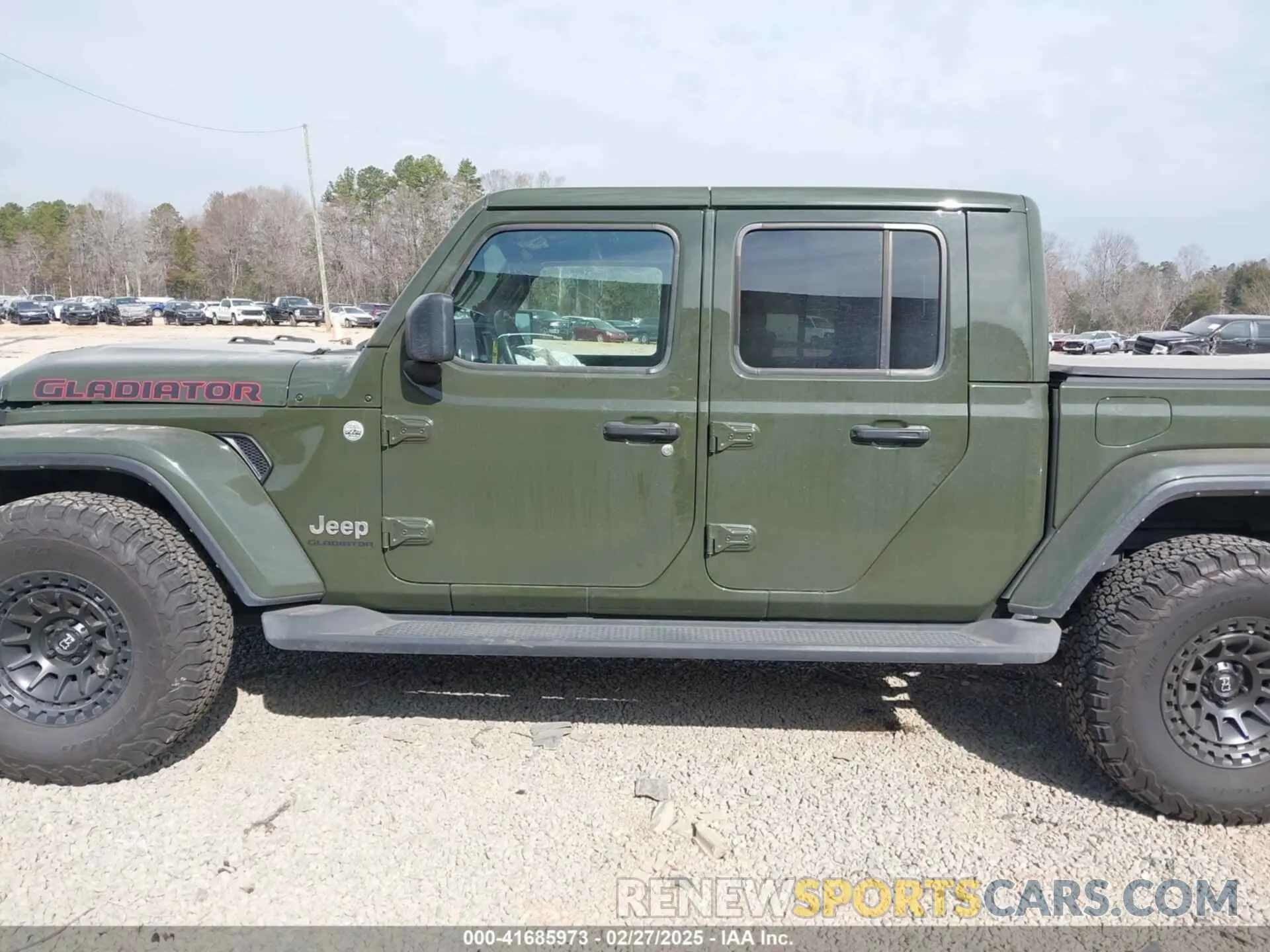 14 Photograph of a damaged car 1C6HJTFG5NL179574 JEEP GLADIATOR 2022