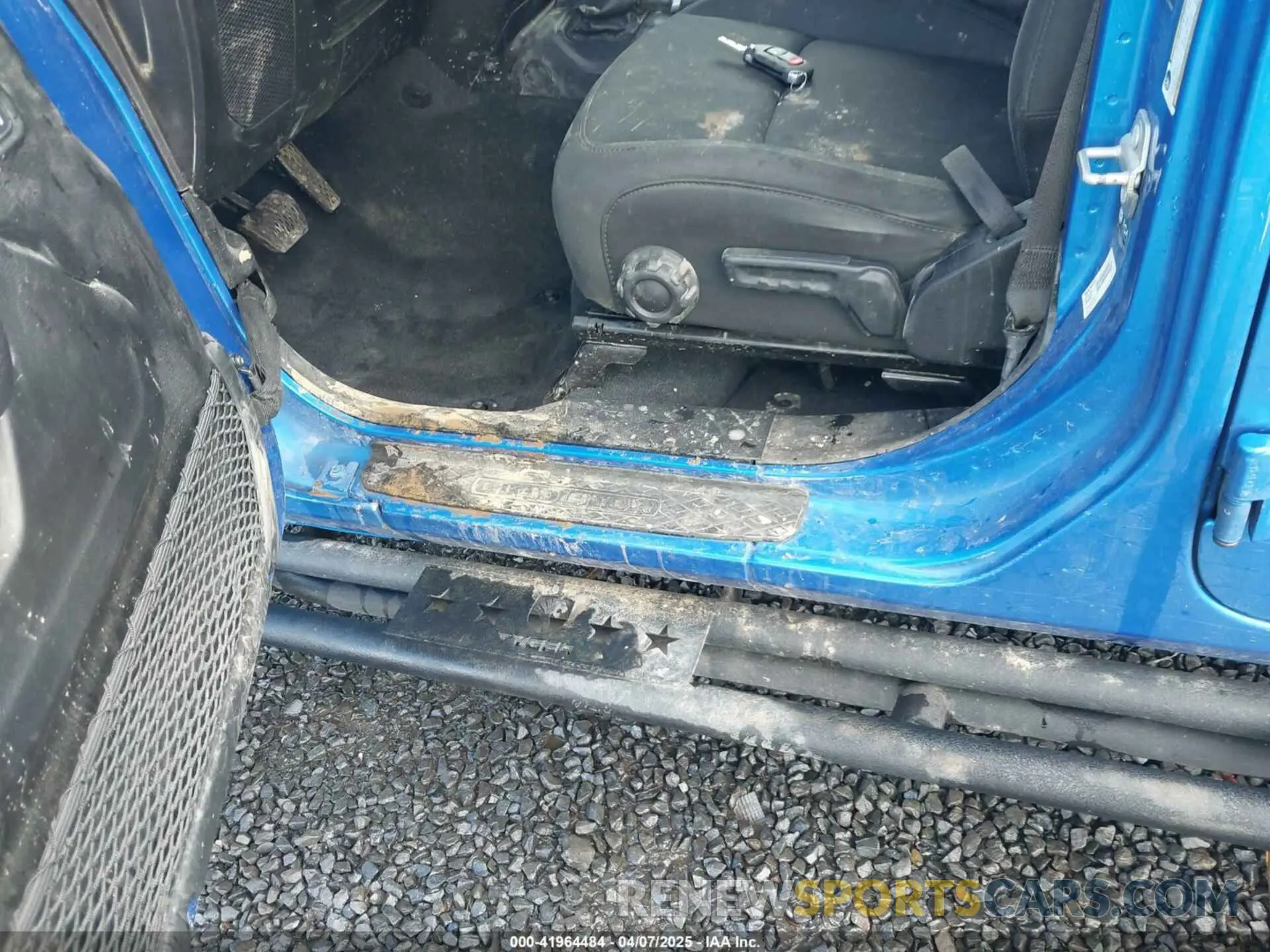 6 Photograph of a damaged car 1C6JJTAM4NL130350 JEEP GLADIATOR 2022