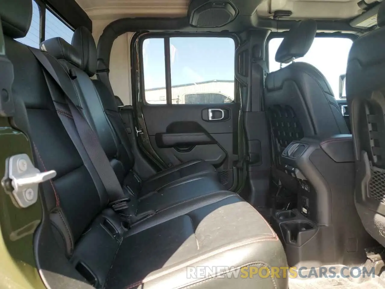10 Photograph of a damaged car 1C6JJTBGXNL130958 JEEP GLADIATOR 2022