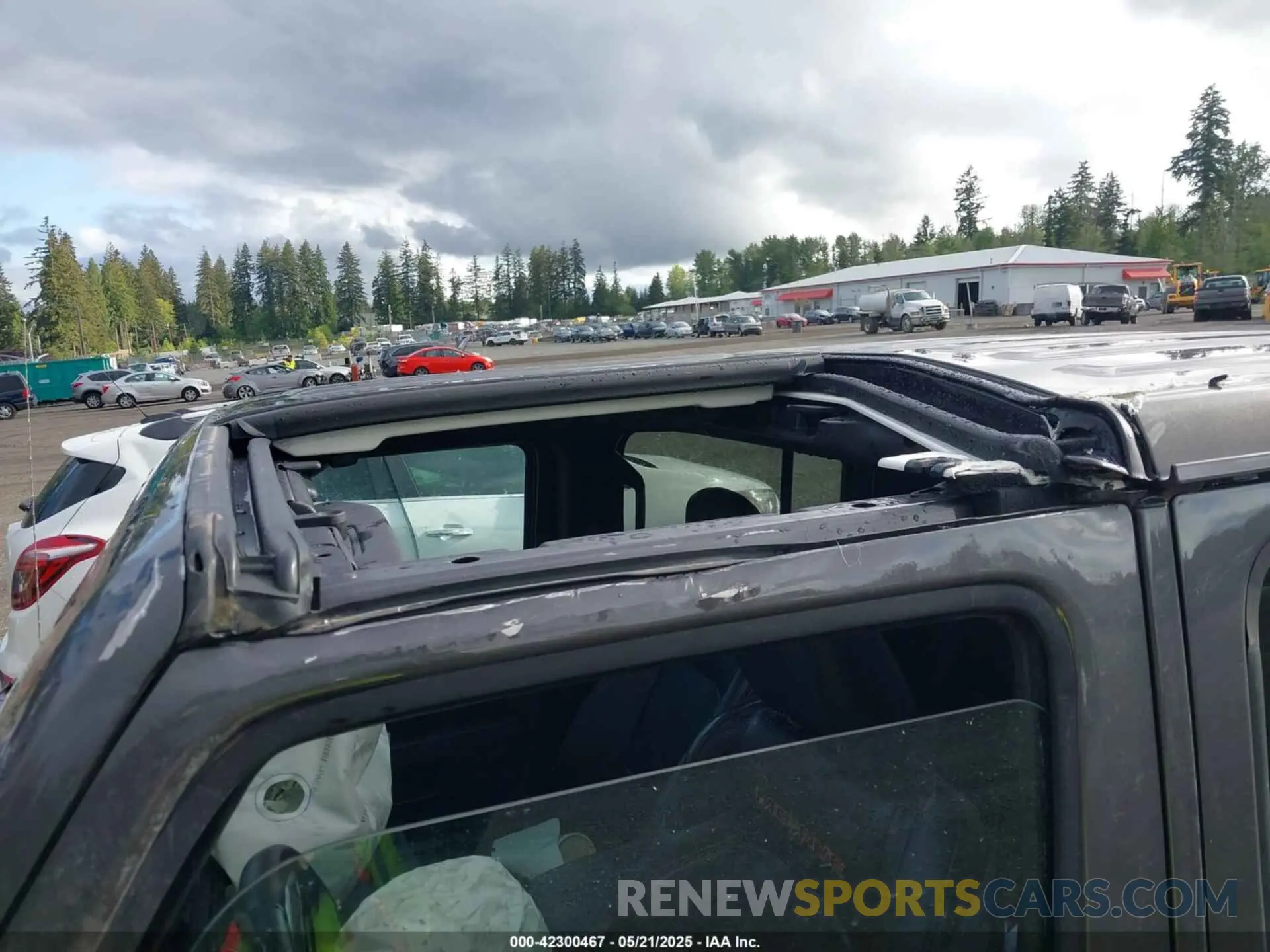 6 Photograph of a damaged car 1C6JJTEG6NL160843 JEEP GLADIATOR 2022