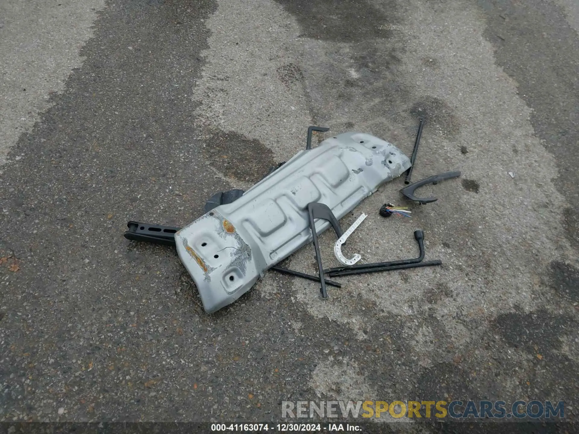 12 Photograph of a damaged car 1C6JJTEG8NL130971 JEEP GLADIATOR 2022