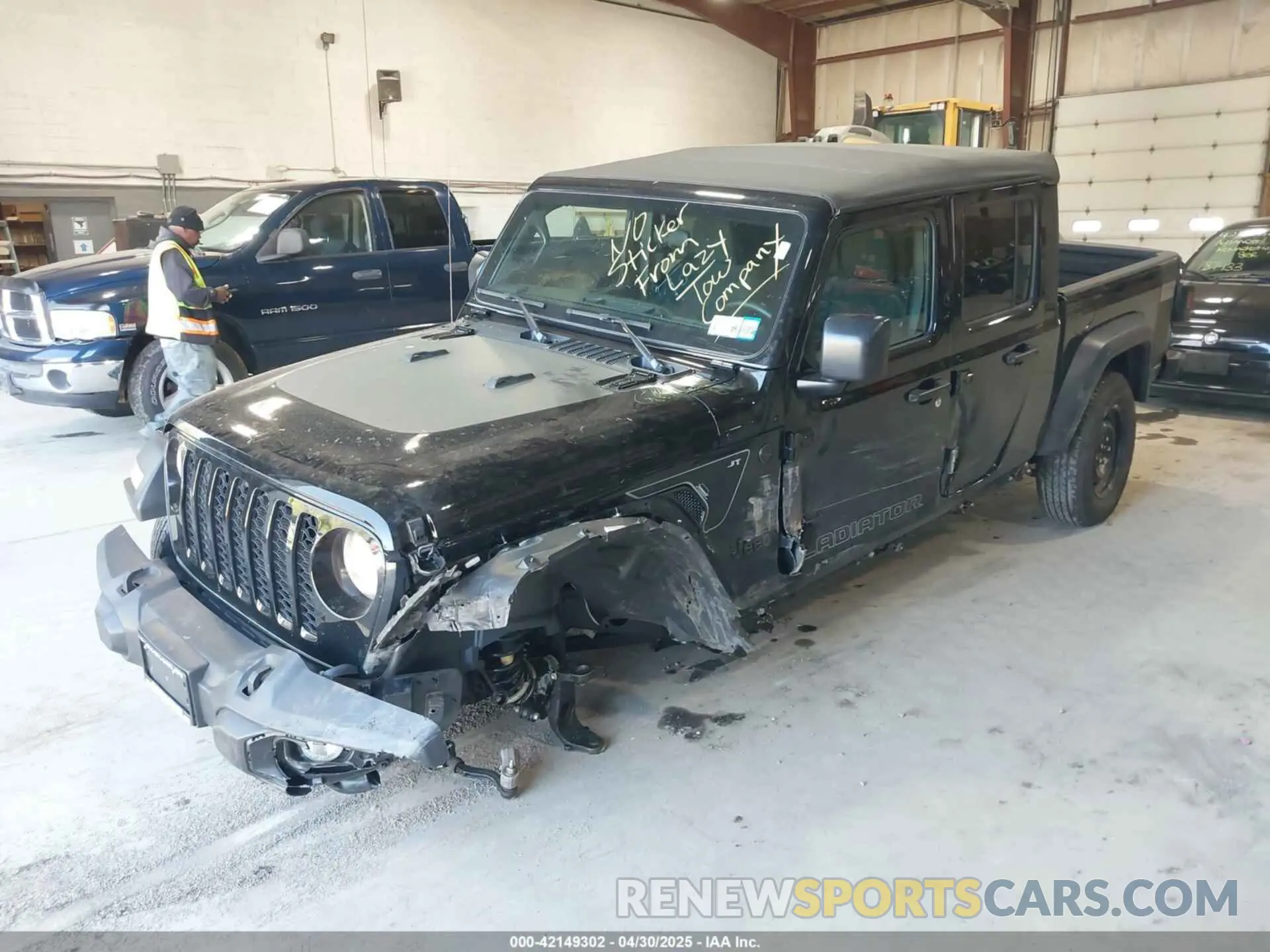 2 Photograph of a damaged car 1C6HJTAG1PL500942 JEEP GLADIATOR 2023