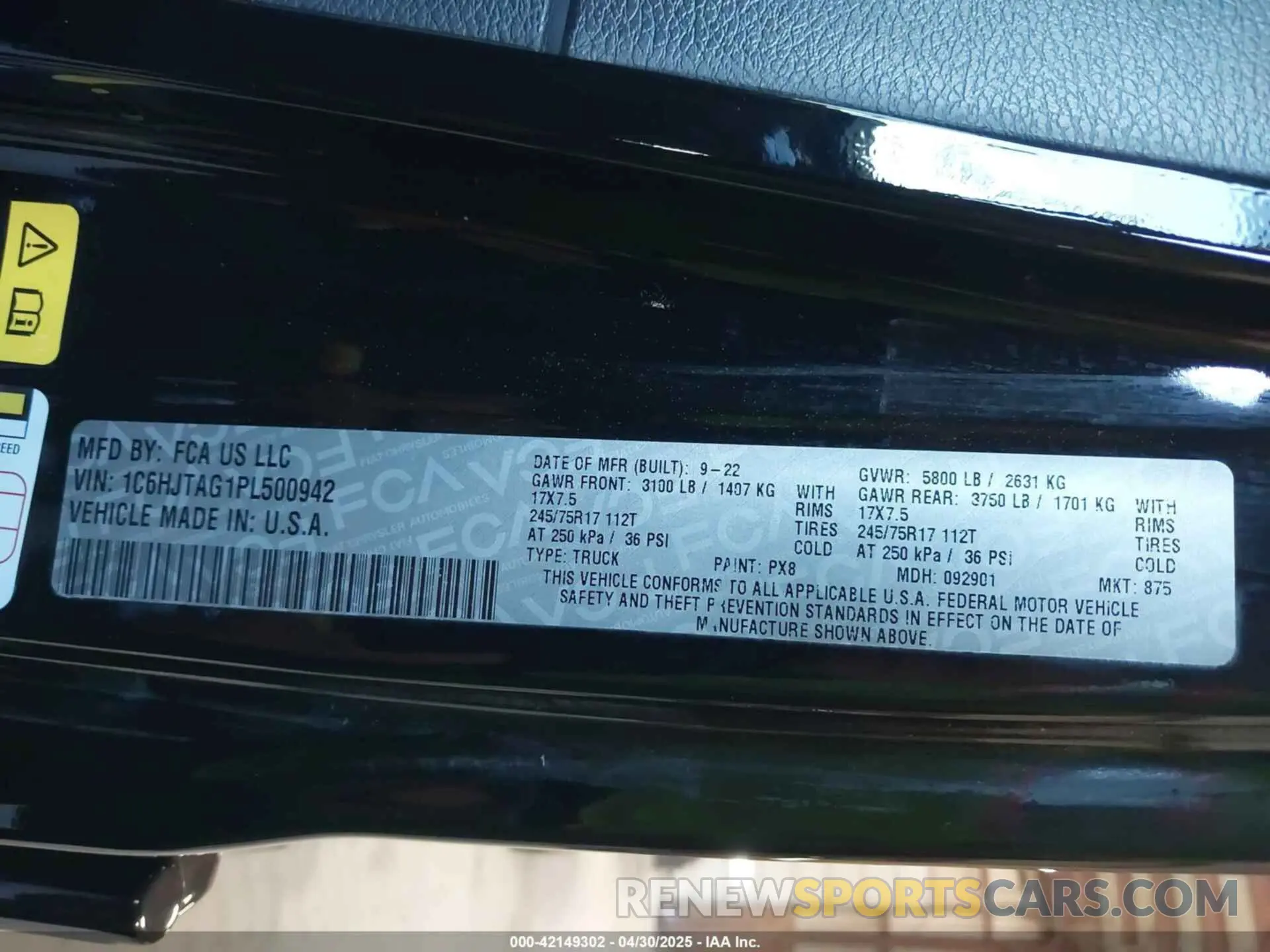 9 Photograph of a damaged car 1C6HJTAG1PL500942 JEEP GLADIATOR 2023