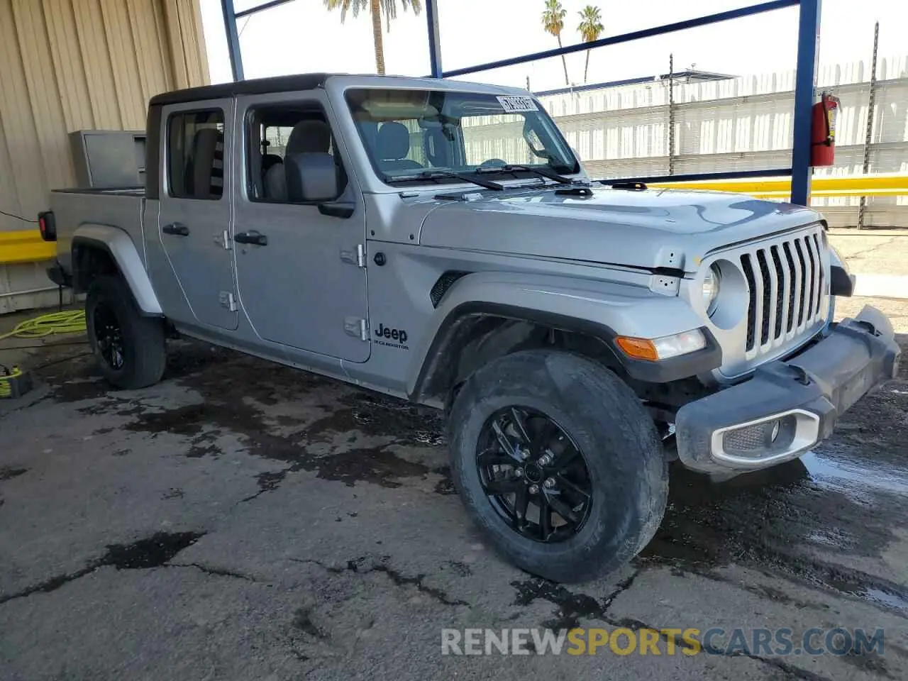 4 Photograph of a damaged car 1C6HJTAG6PL506946 JEEP GLADIATOR 2023
