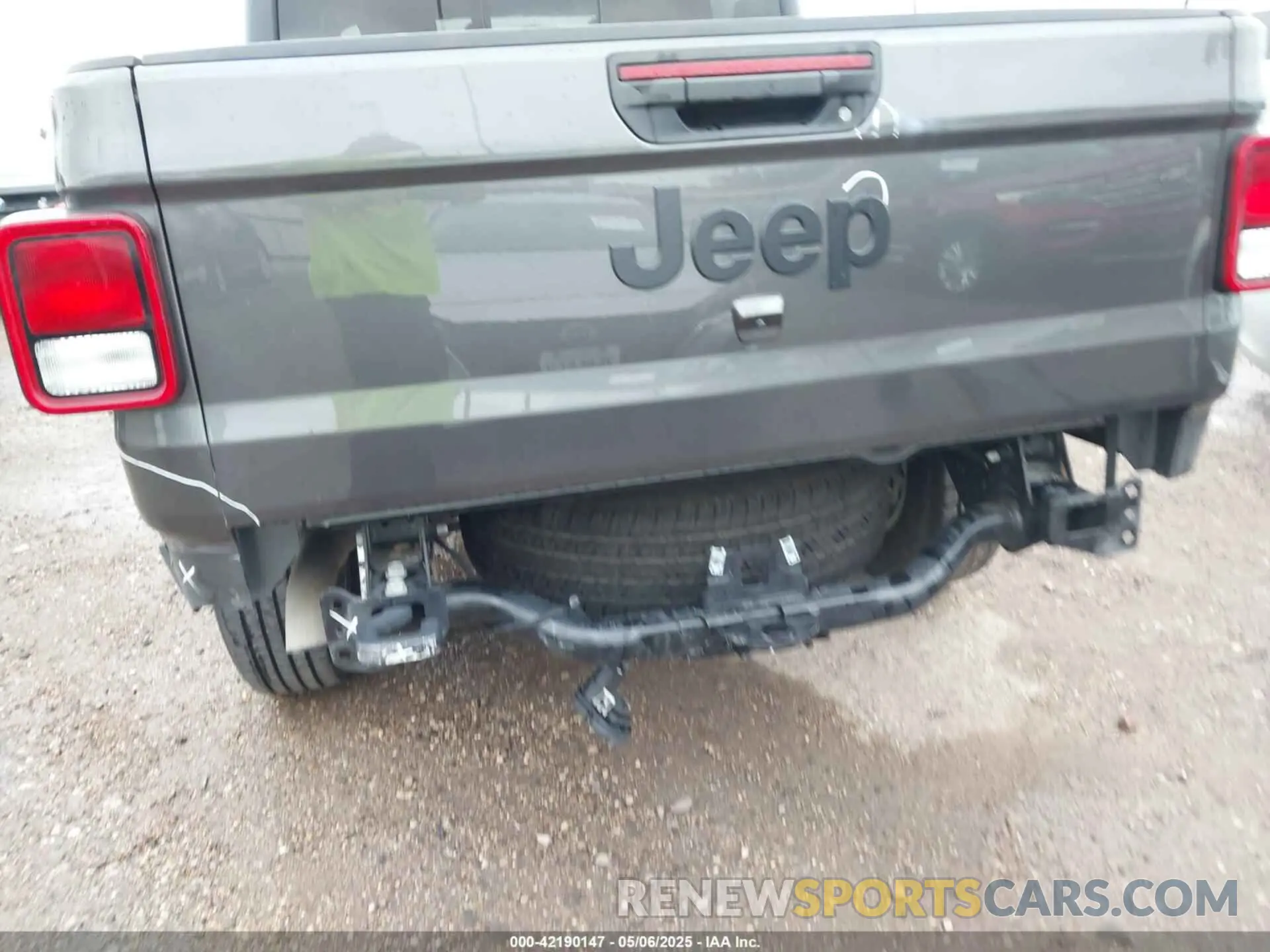 20 Photograph of a damaged car 1C6HJTAG6PL524105 JEEP GLADIATOR 2023