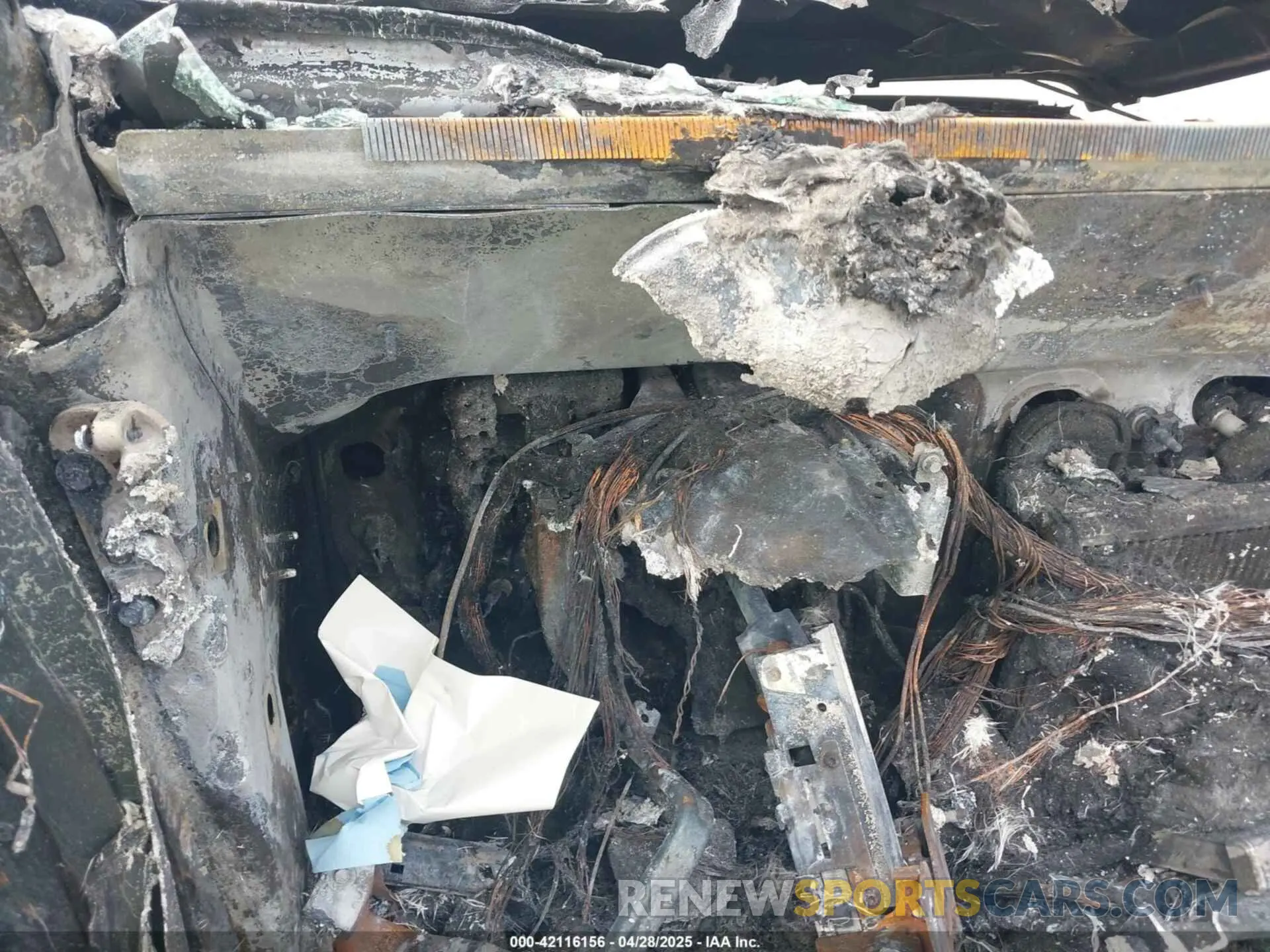 14 Photograph of a damaged car 1C6HJTAG7PL582515 JEEP GLADIATOR 2023