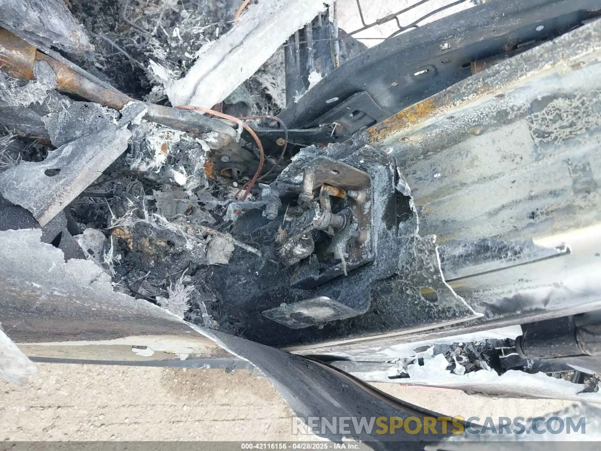 9 Photograph of a damaged car 1C6HJTAG7PL582515 JEEP GLADIATOR 2023