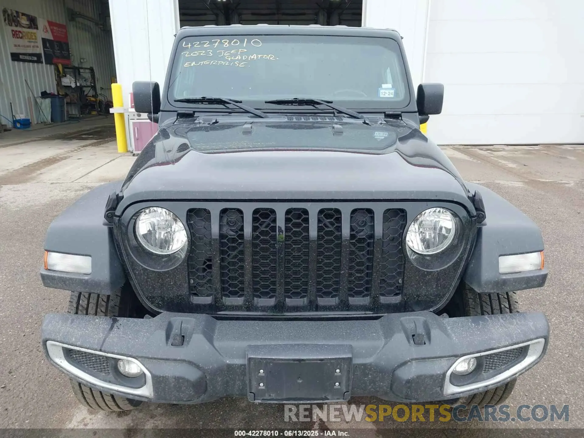 12 Фотография поврежденного автомобиля 1C6HJTAG8PL522548 JEEP GLADIATOR 2023