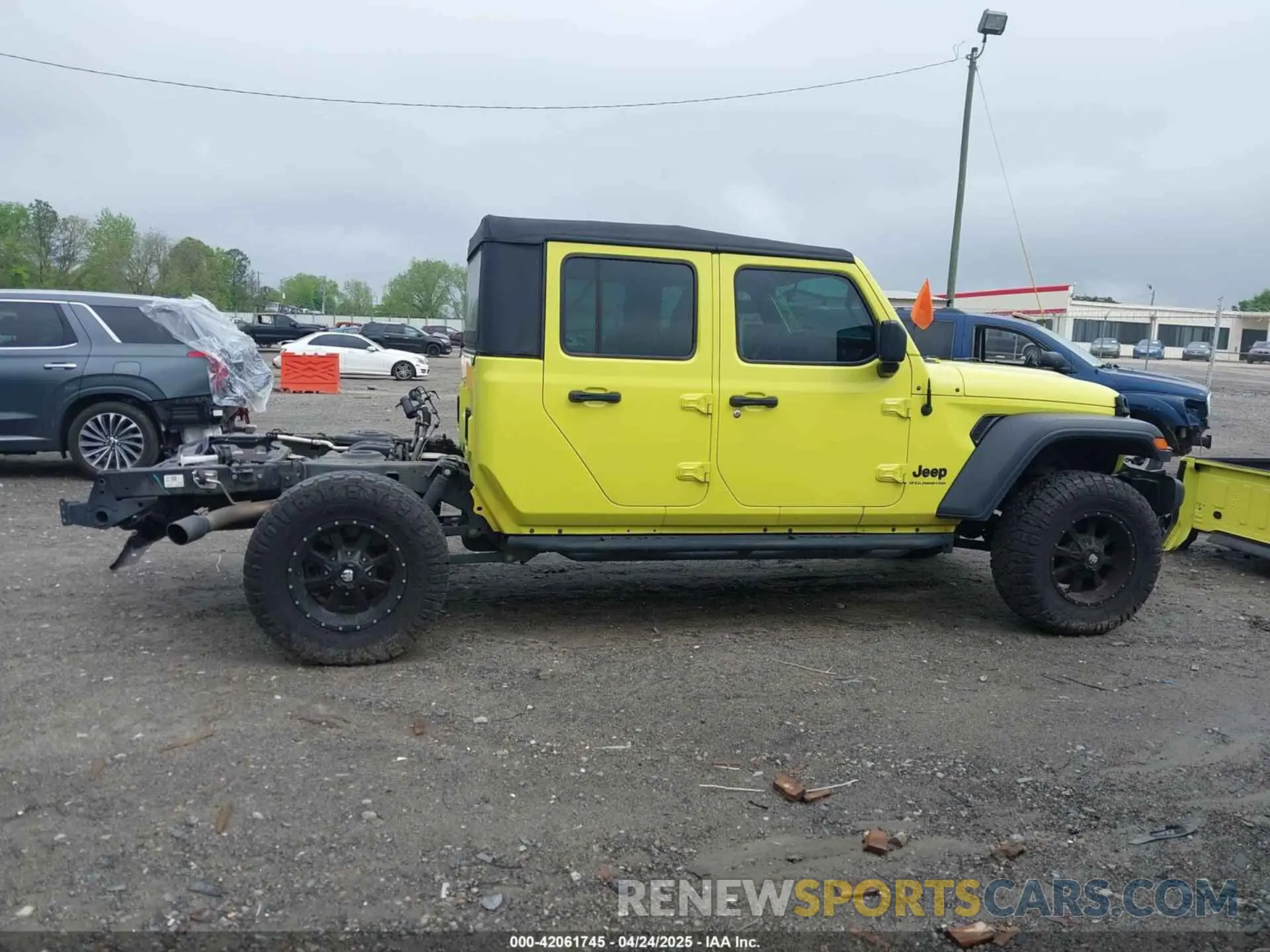 13 Фотография поврежденного автомобиля 1C6HJTAG8PL535820 JEEP GLADIATOR 2023