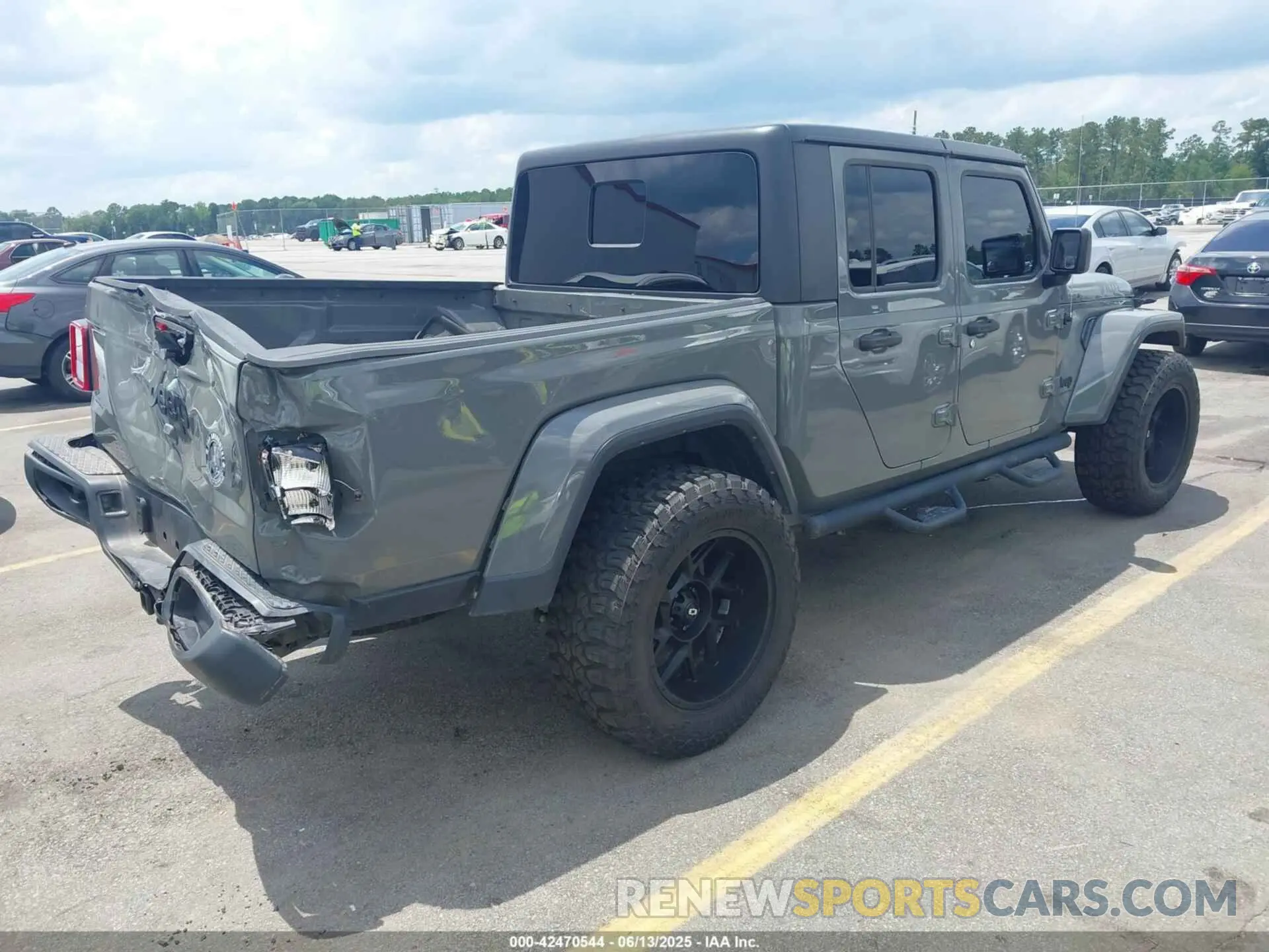 4 Фотография поврежденного автомобиля 1C6HJTAGXPL531557 JEEP GLADIATOR 2023
