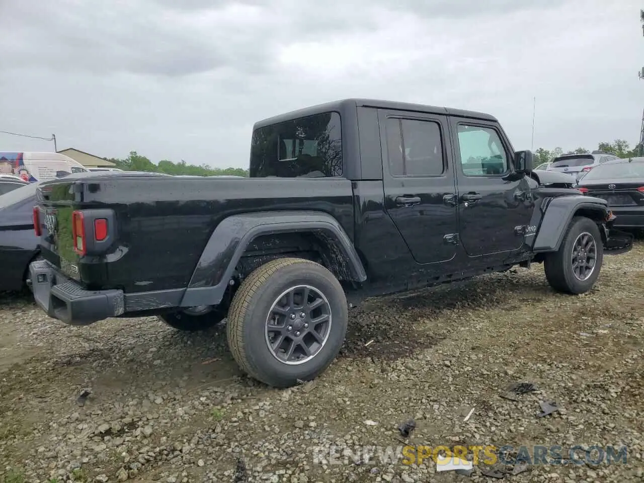 3 Photograph of a damaged car 1C6HJTFG8PL535471 JEEP GLADIATOR 2023