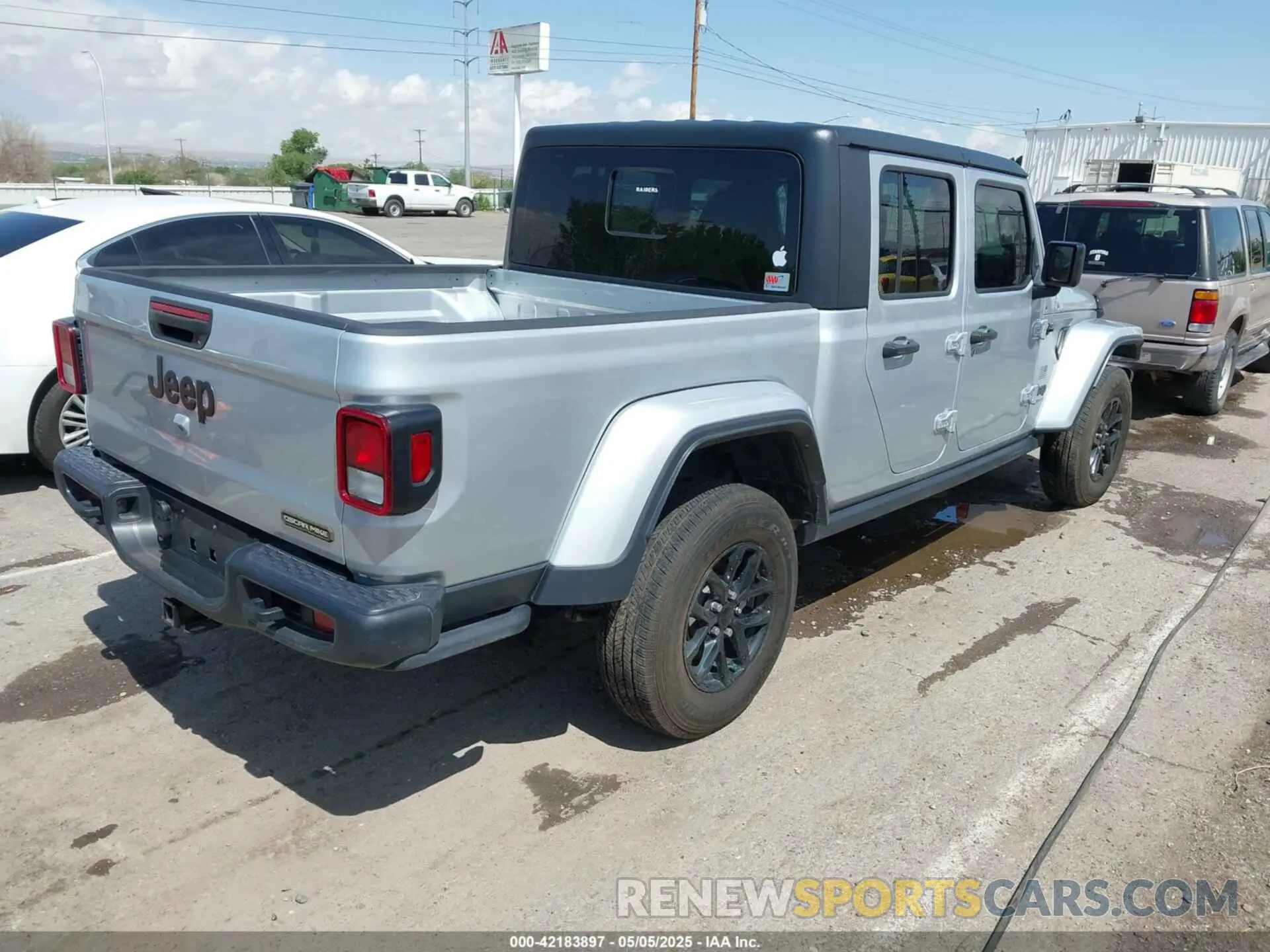 4 Фотография поврежденного автомобиля 1C6JJTAG3PL517372 JEEP GLADIATOR 2023