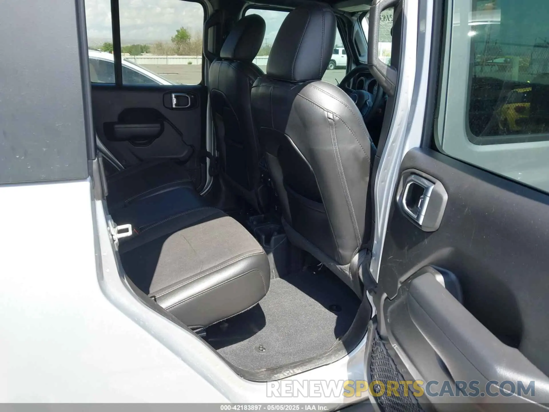 8 Фотография поврежденного автомобиля 1C6JJTAG3PL517372 JEEP GLADIATOR 2023