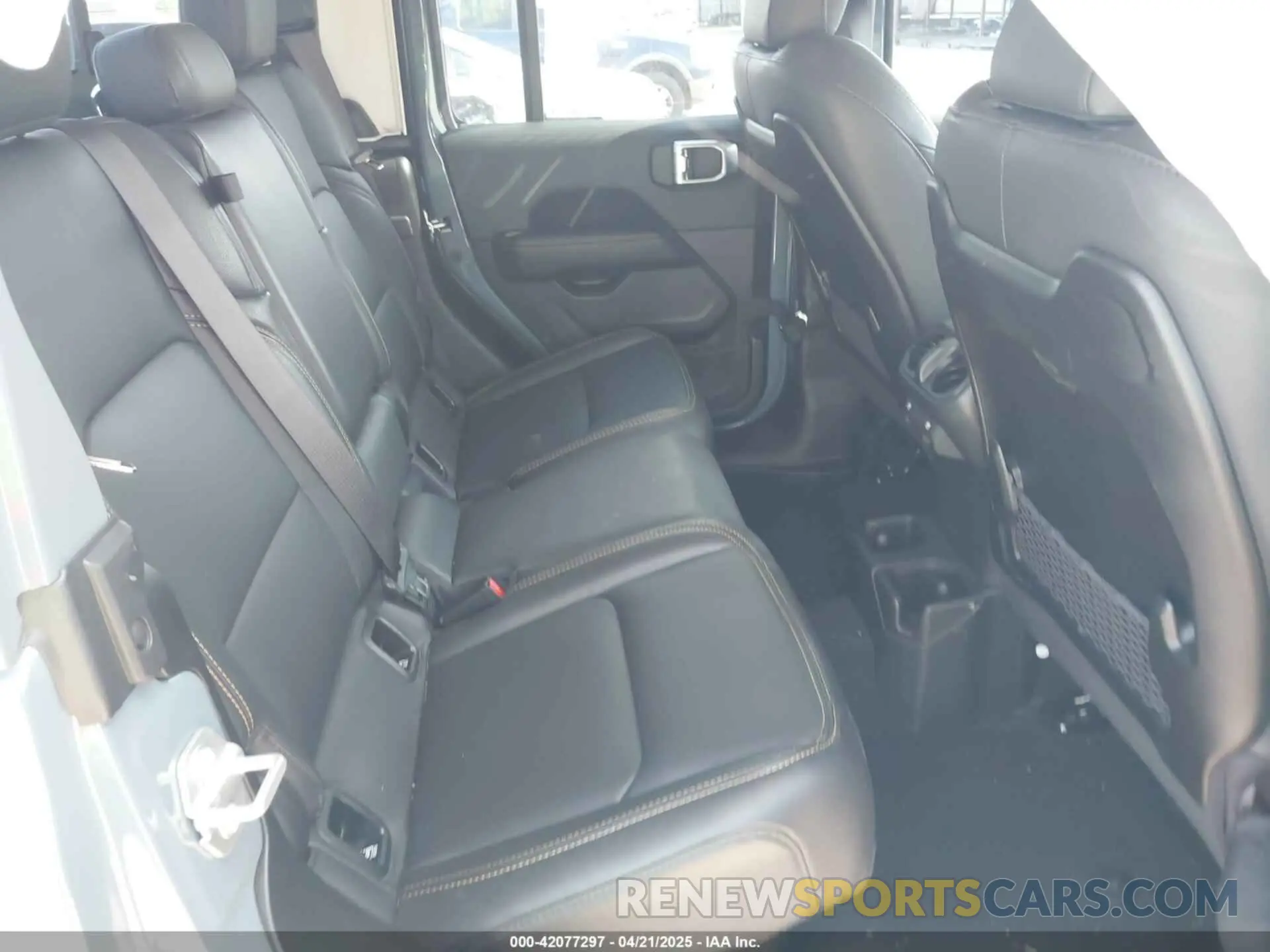 8 Фотография поврежденного автомобиля 1C6HJTAG4RL133974 JEEP GLADIATOR 2024